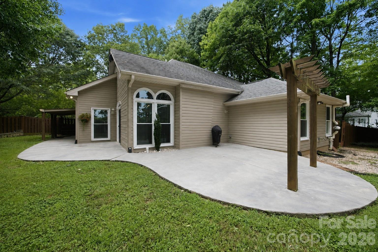 7134 Forest Hills Drive Property Photo 15