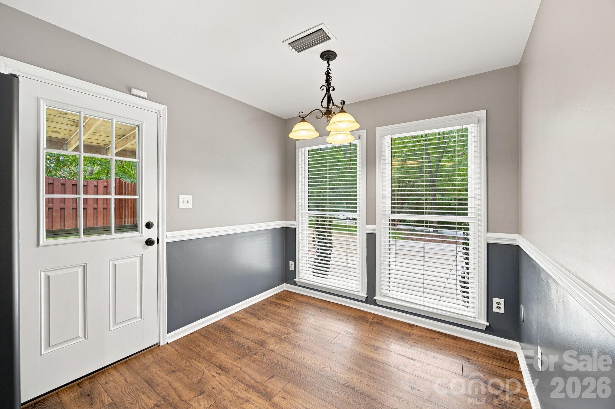 7134 Forest Hills Drive Property Photo 28