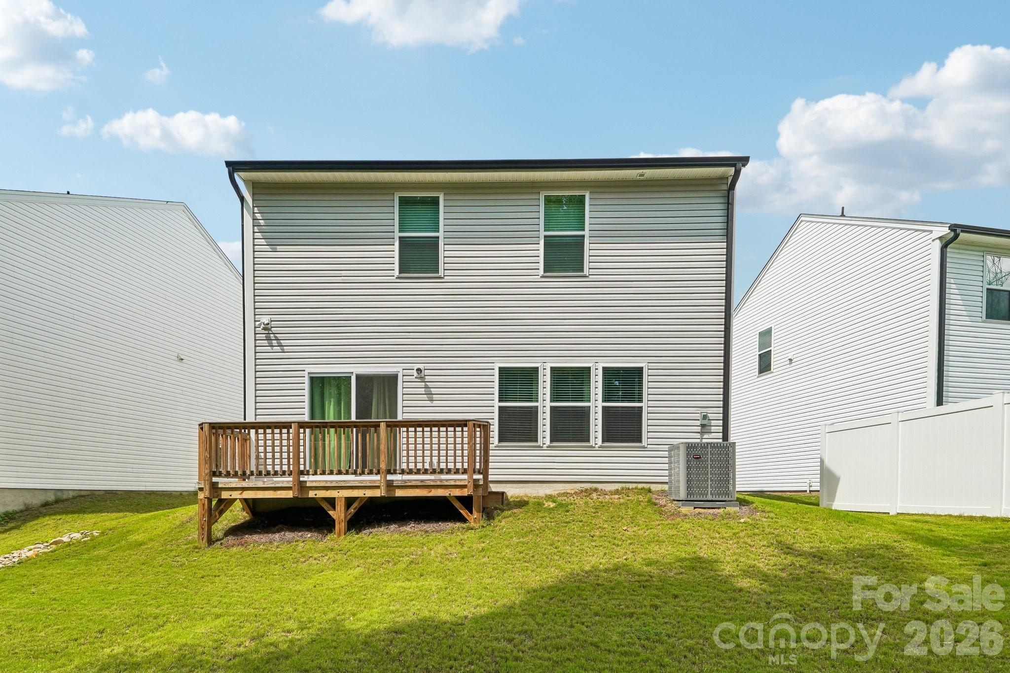 329 Wildmore Way Property Photo 30