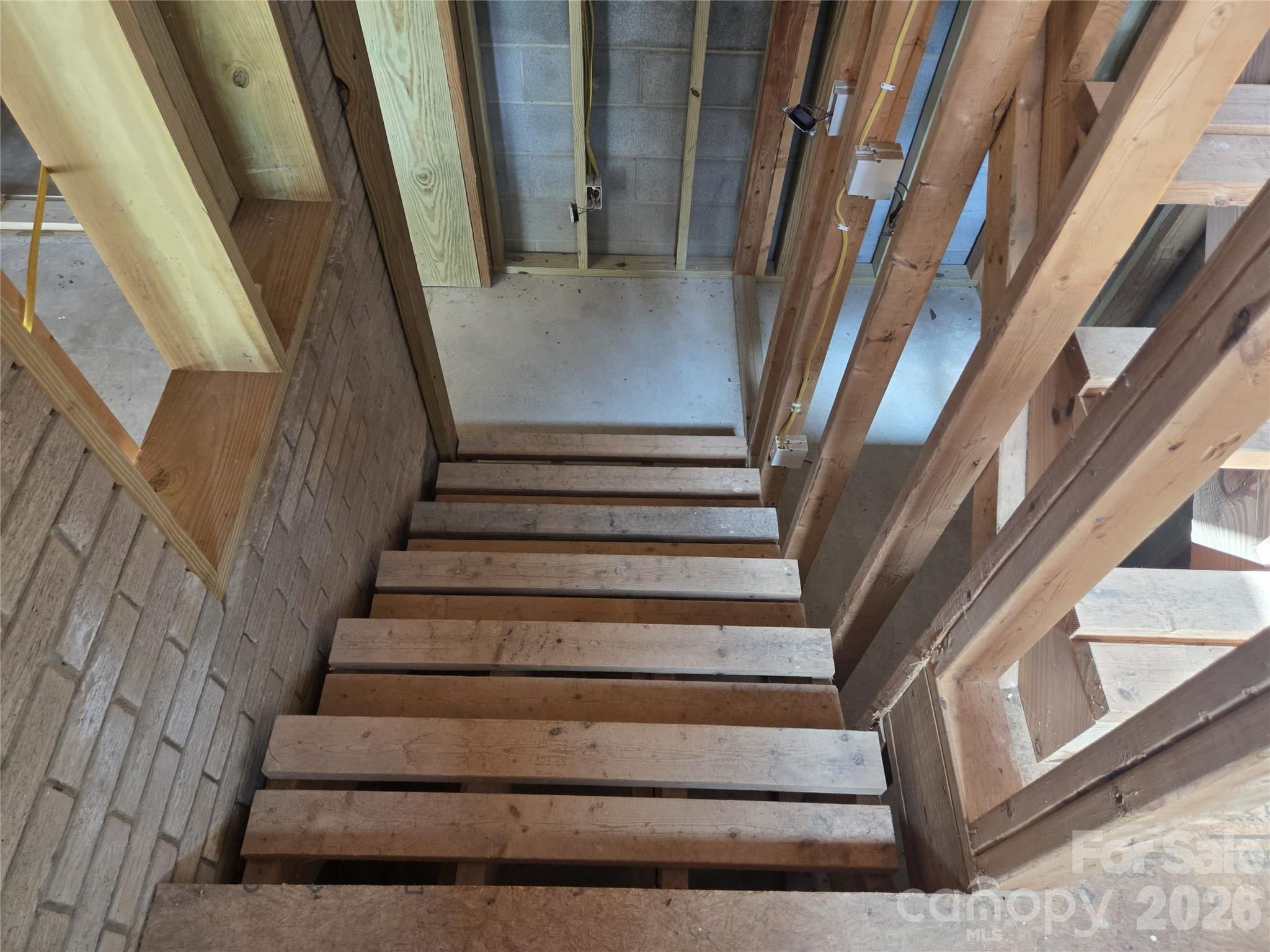 2162 Clyde Road Property Photo 9