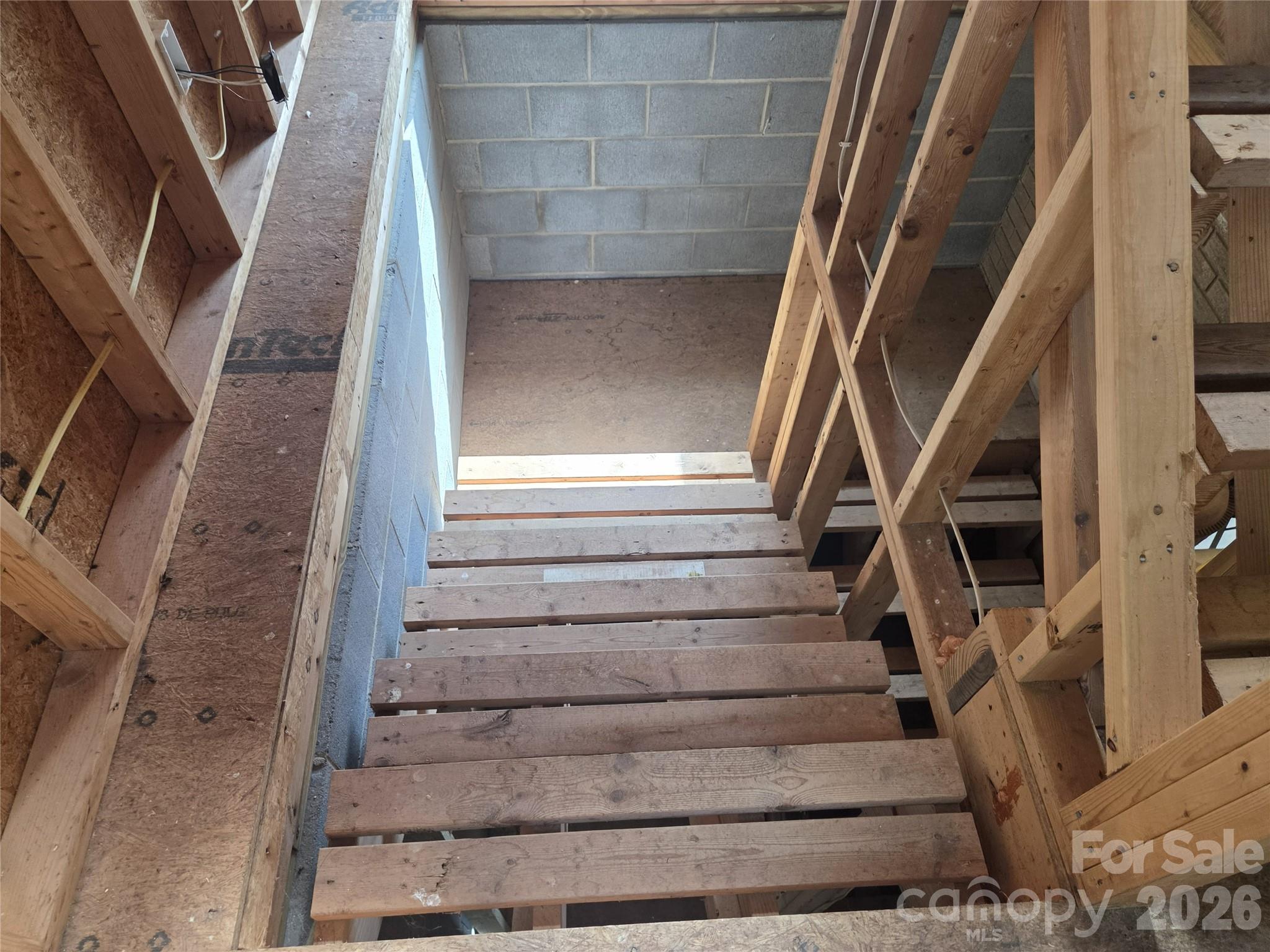 2162 Clyde Road Property Photo 11