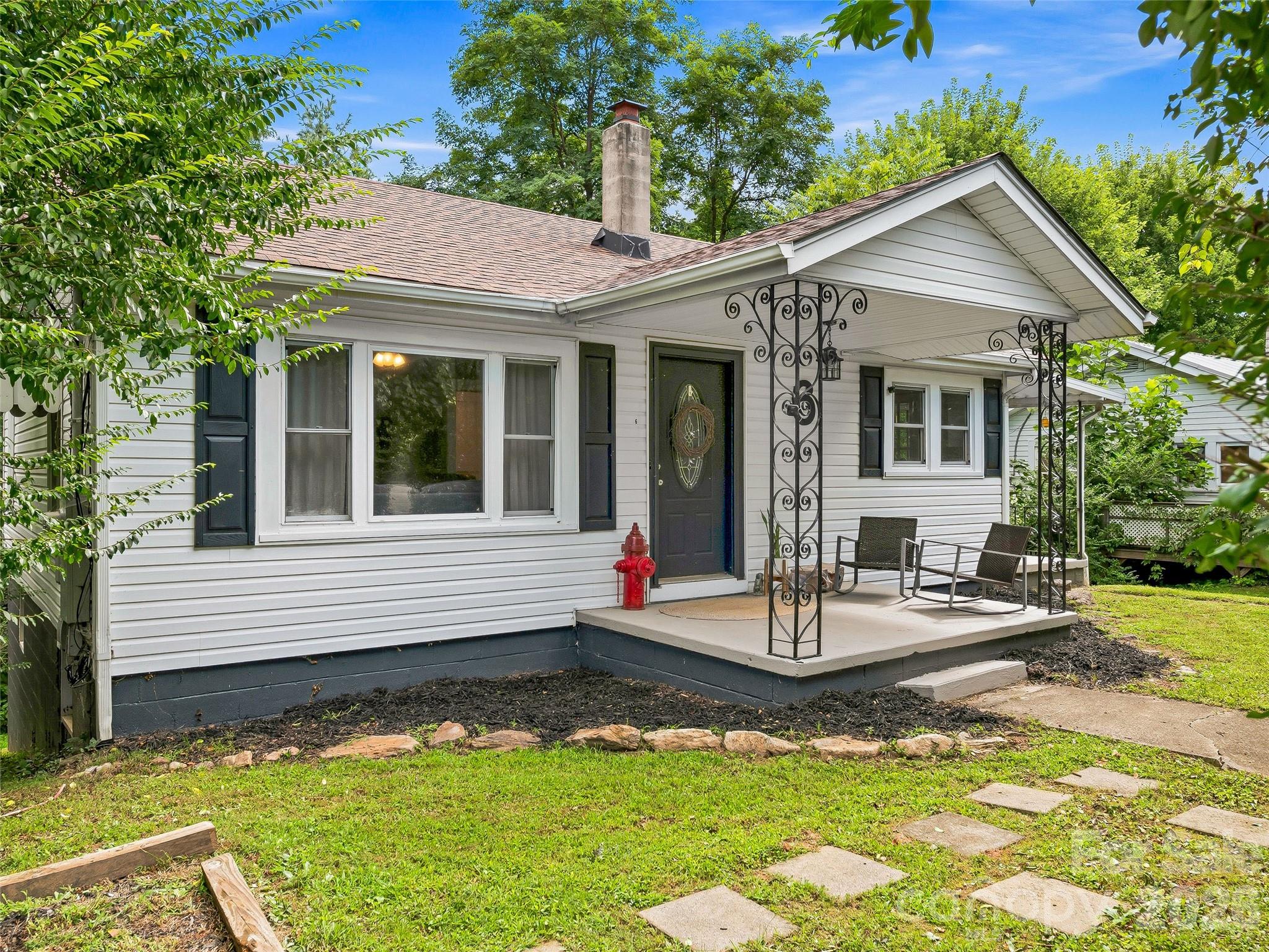 6 Bradford Circle Property Photo 1