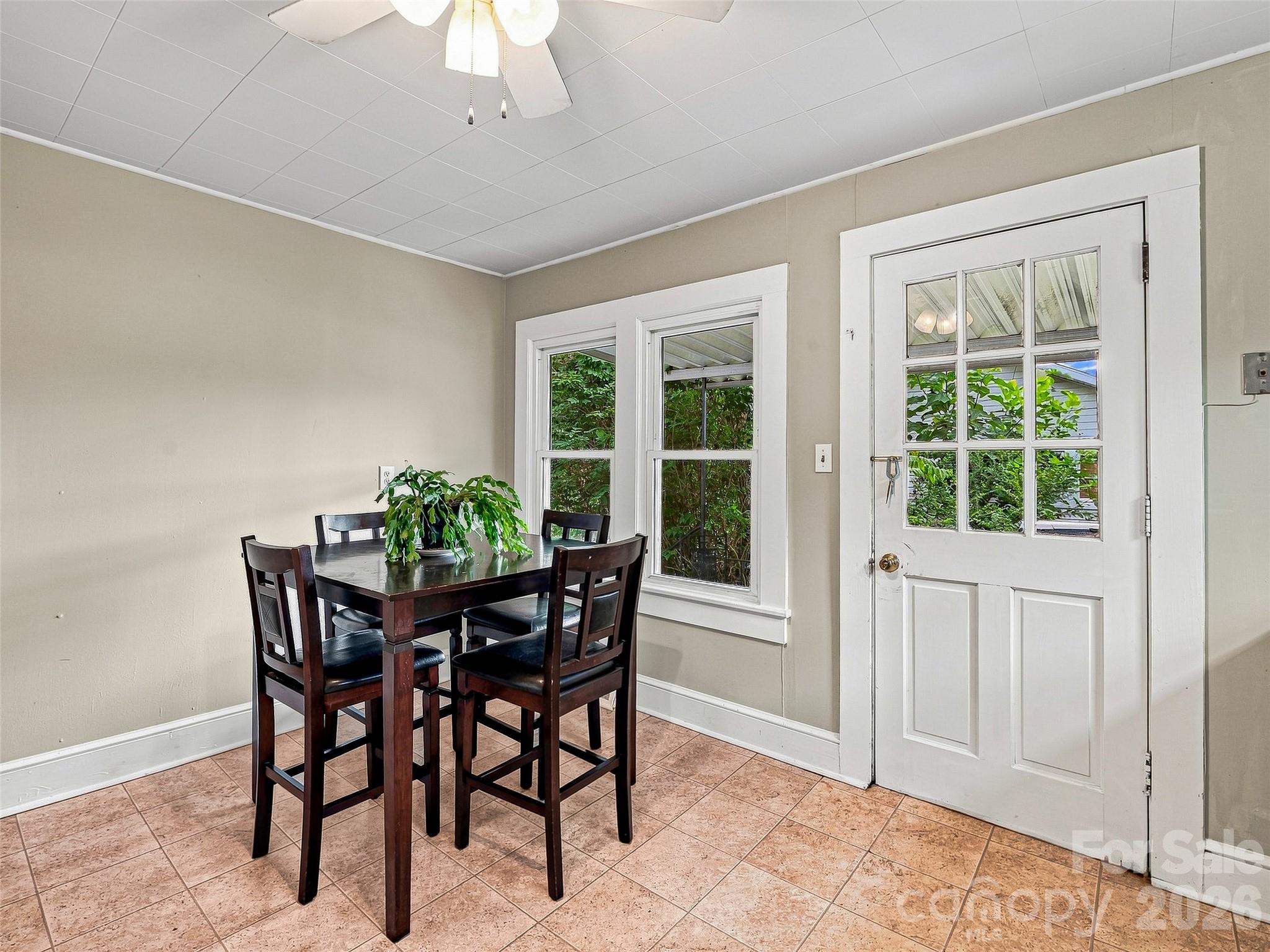 6 Bradford Circle Property Photo 13