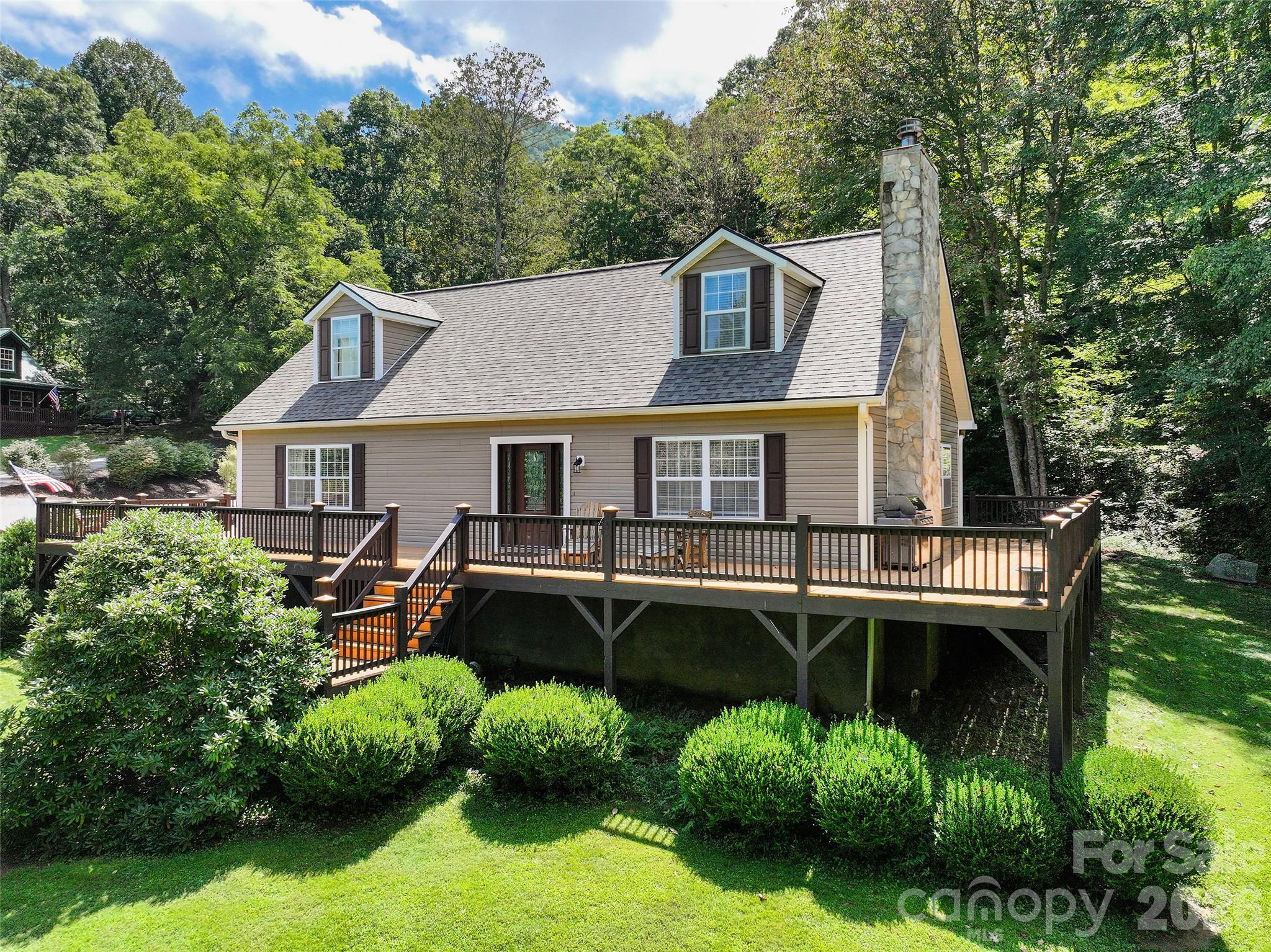 366 Sequoyah Drive Property Photo 2