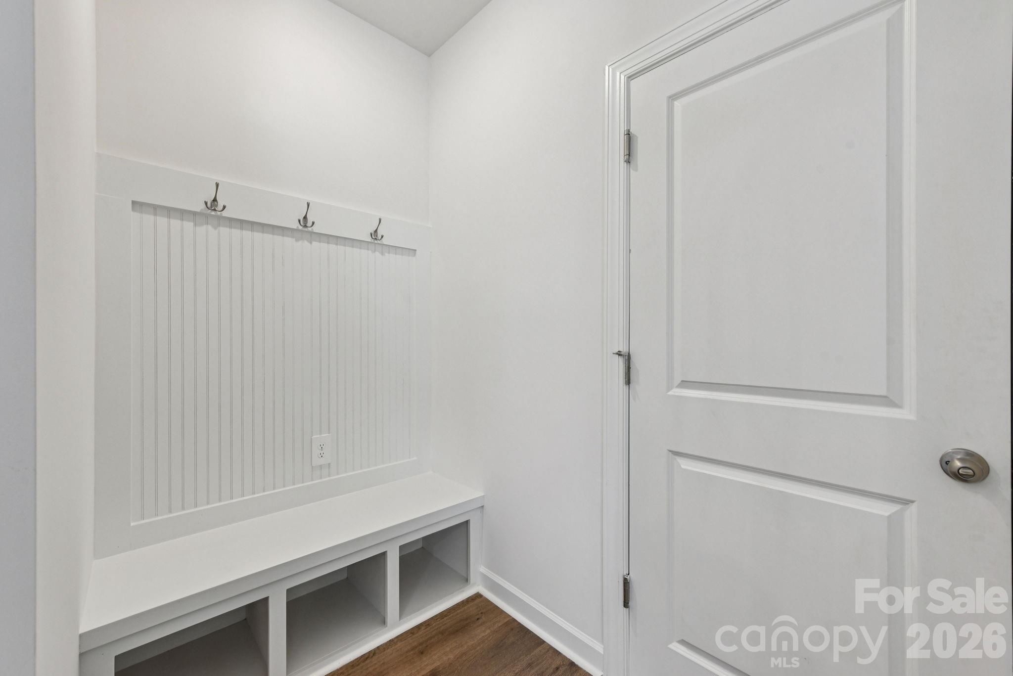 7275 Yardley Street Property Photo 10