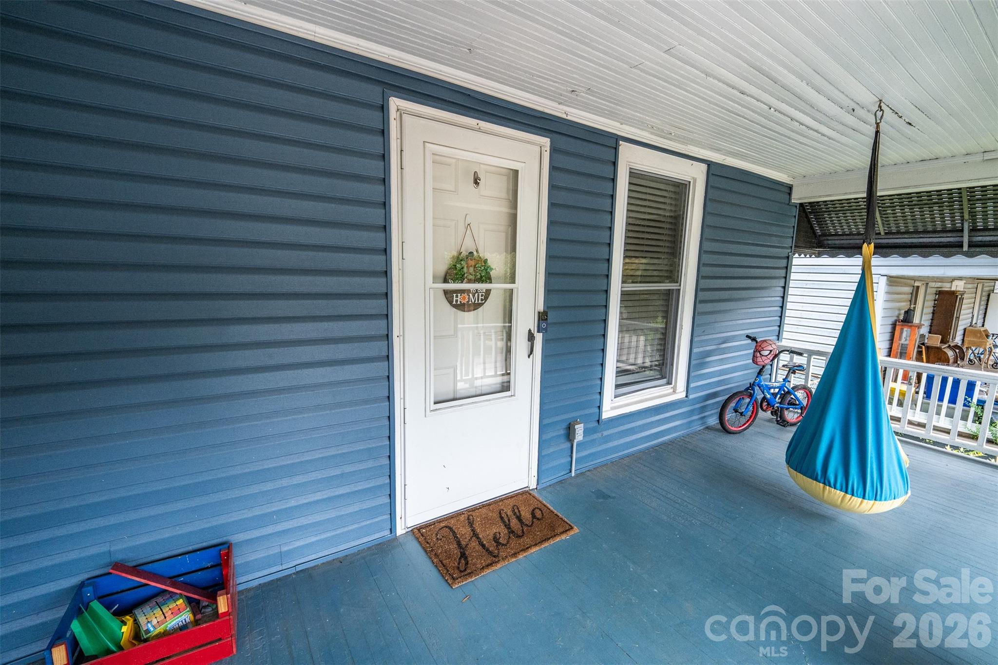 702 5th Street Property Photo 4
