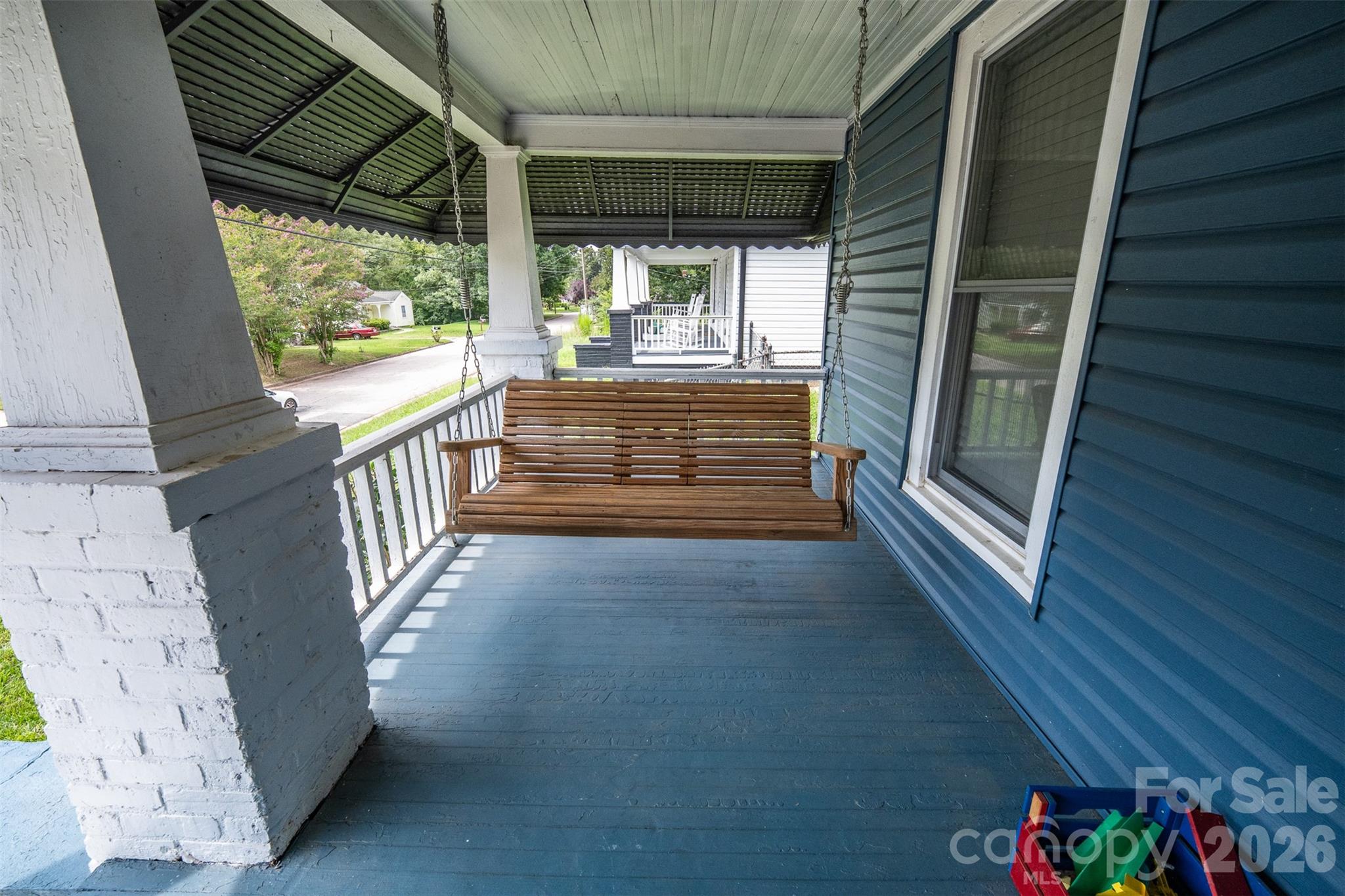702 5th Street Property Photo 6