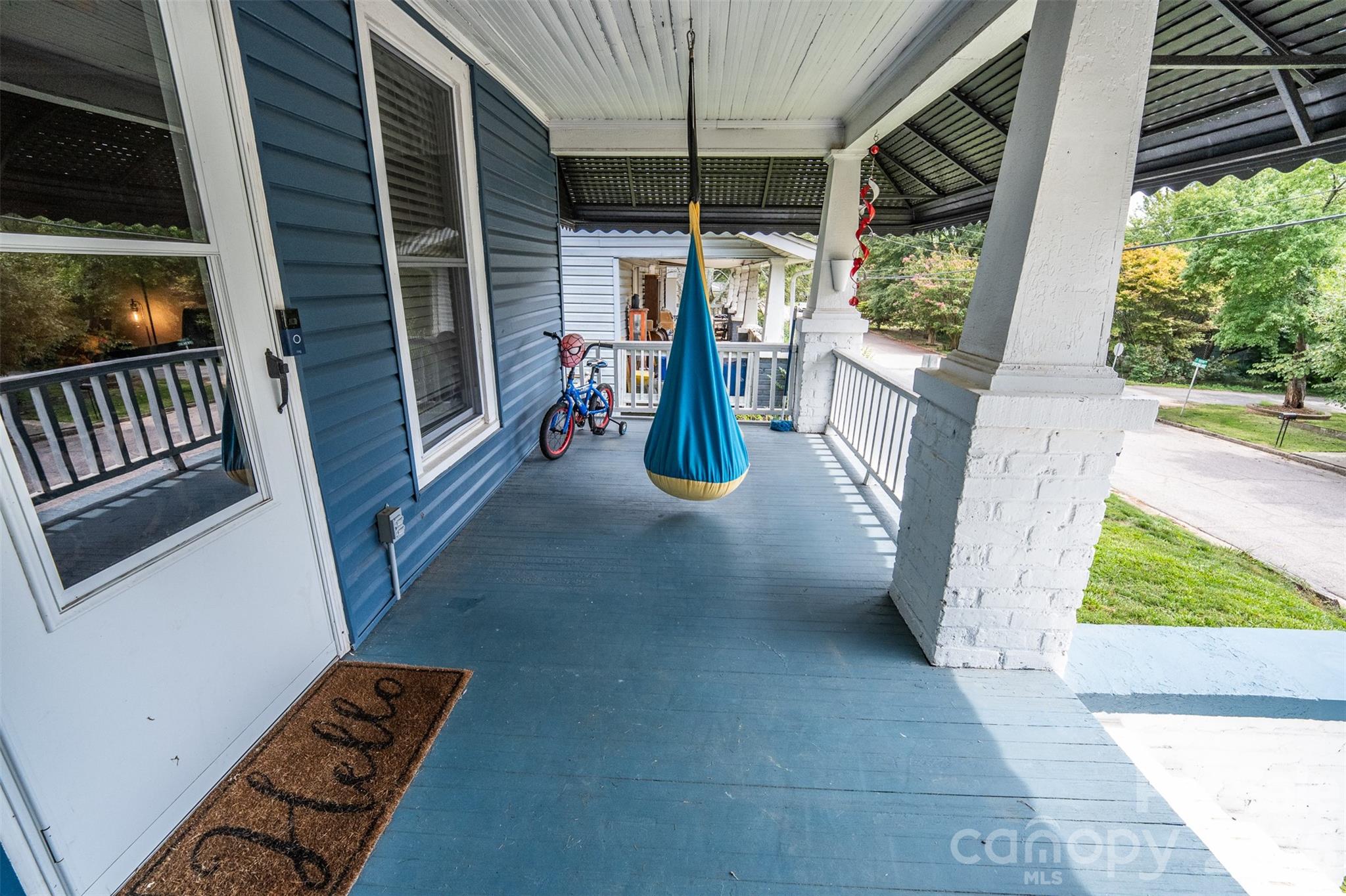 702 5th Street Property Photo 7