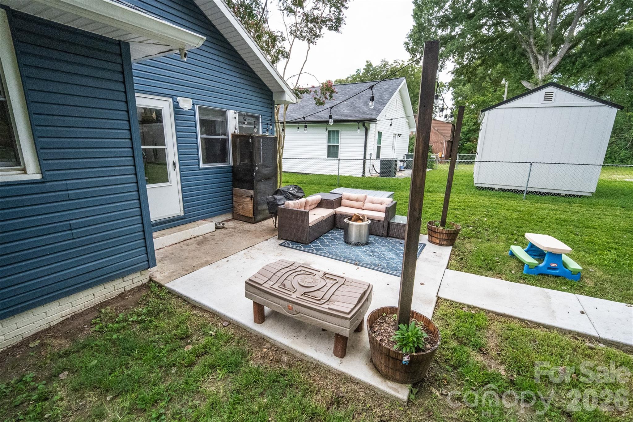 702 5th Street Property Photo 9