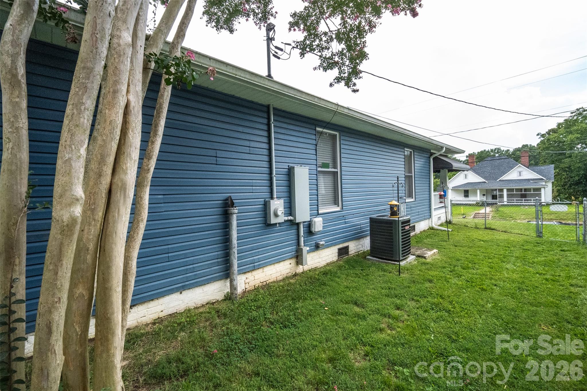 702 5th Street Property Photo 11