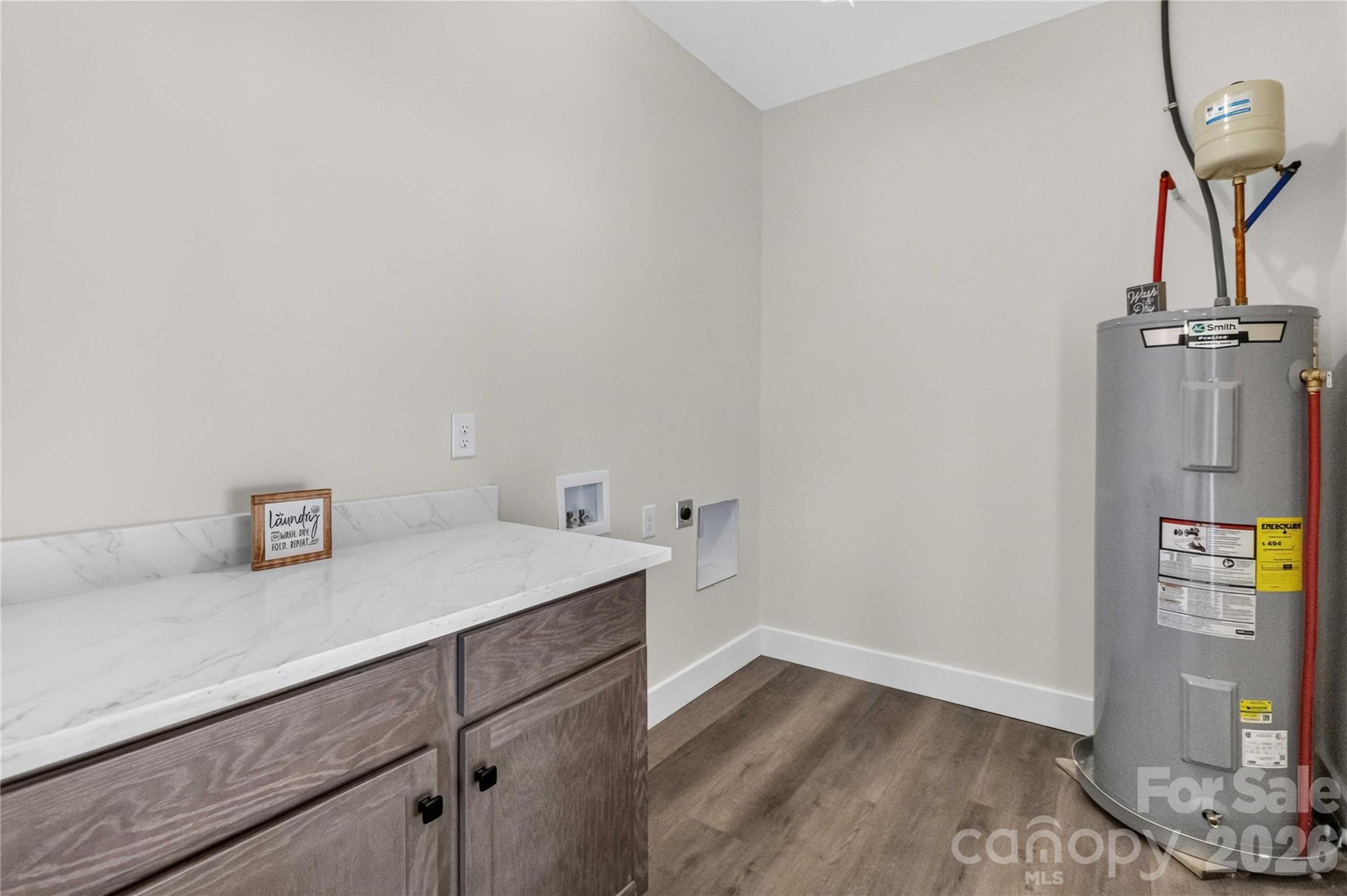 2553 Mt Prospect Road Property Photo 17