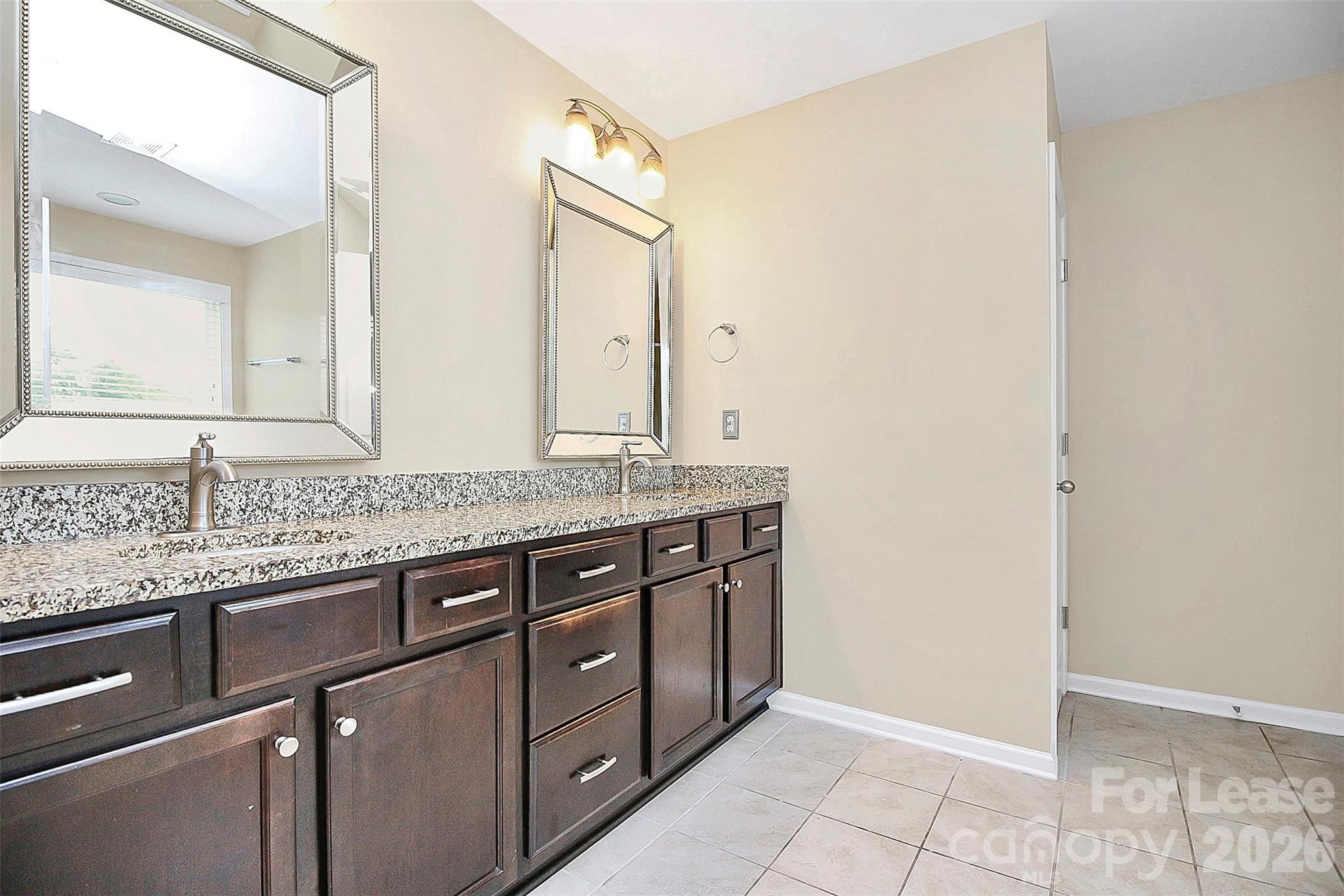 13523 Morgan Lee Avenue Property Photo 21