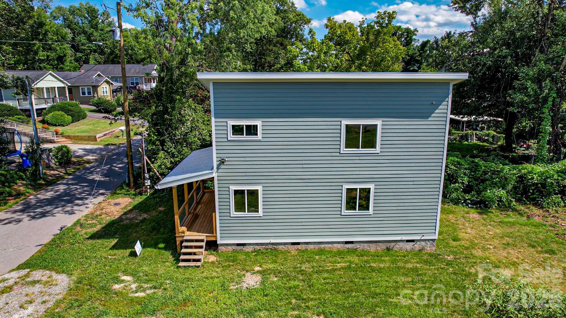 700 Reed Street 700, 692 & 12 Property Photo 15