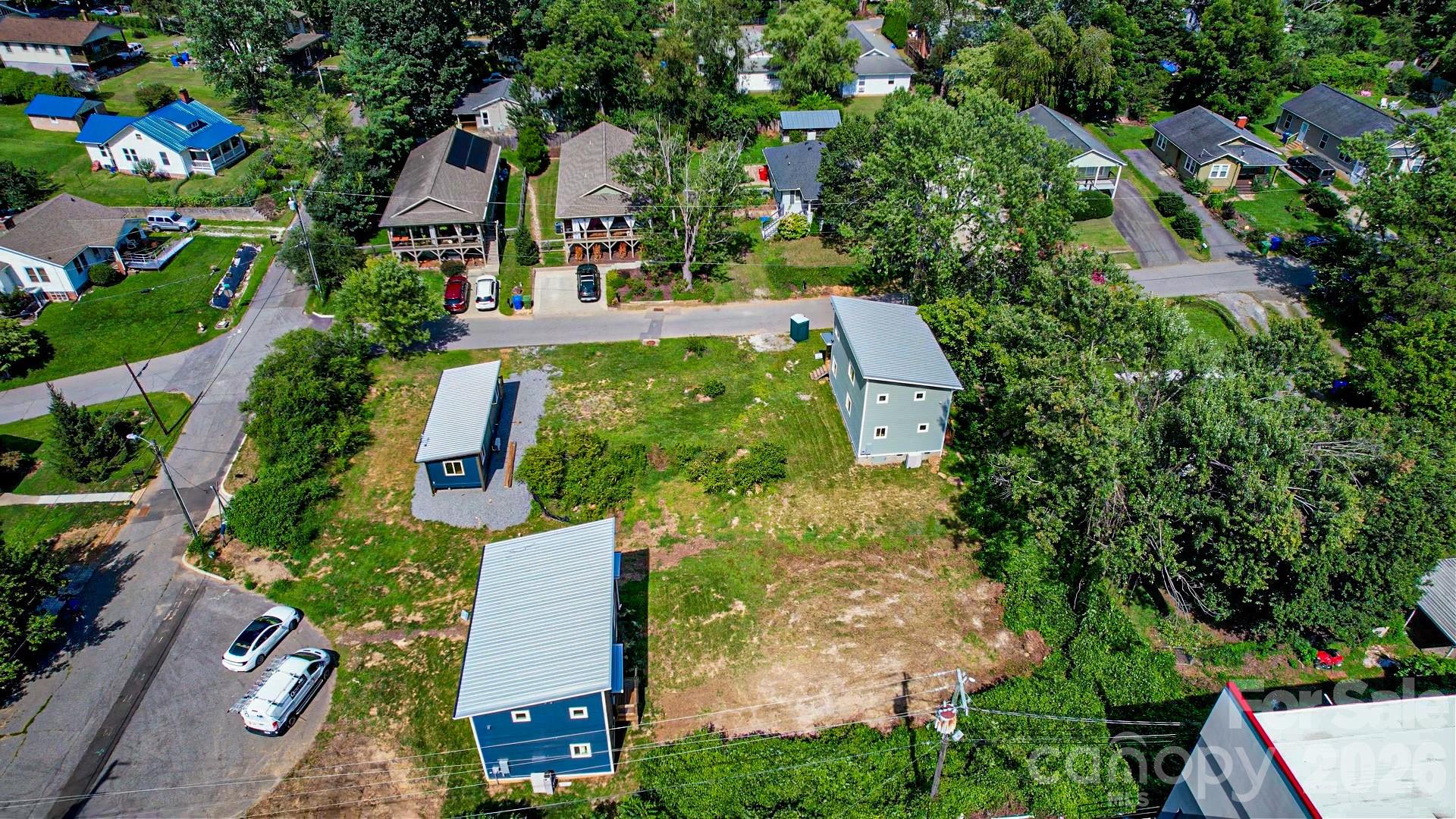 700 Reed Street 700, 692 & 12 Property Photo 17