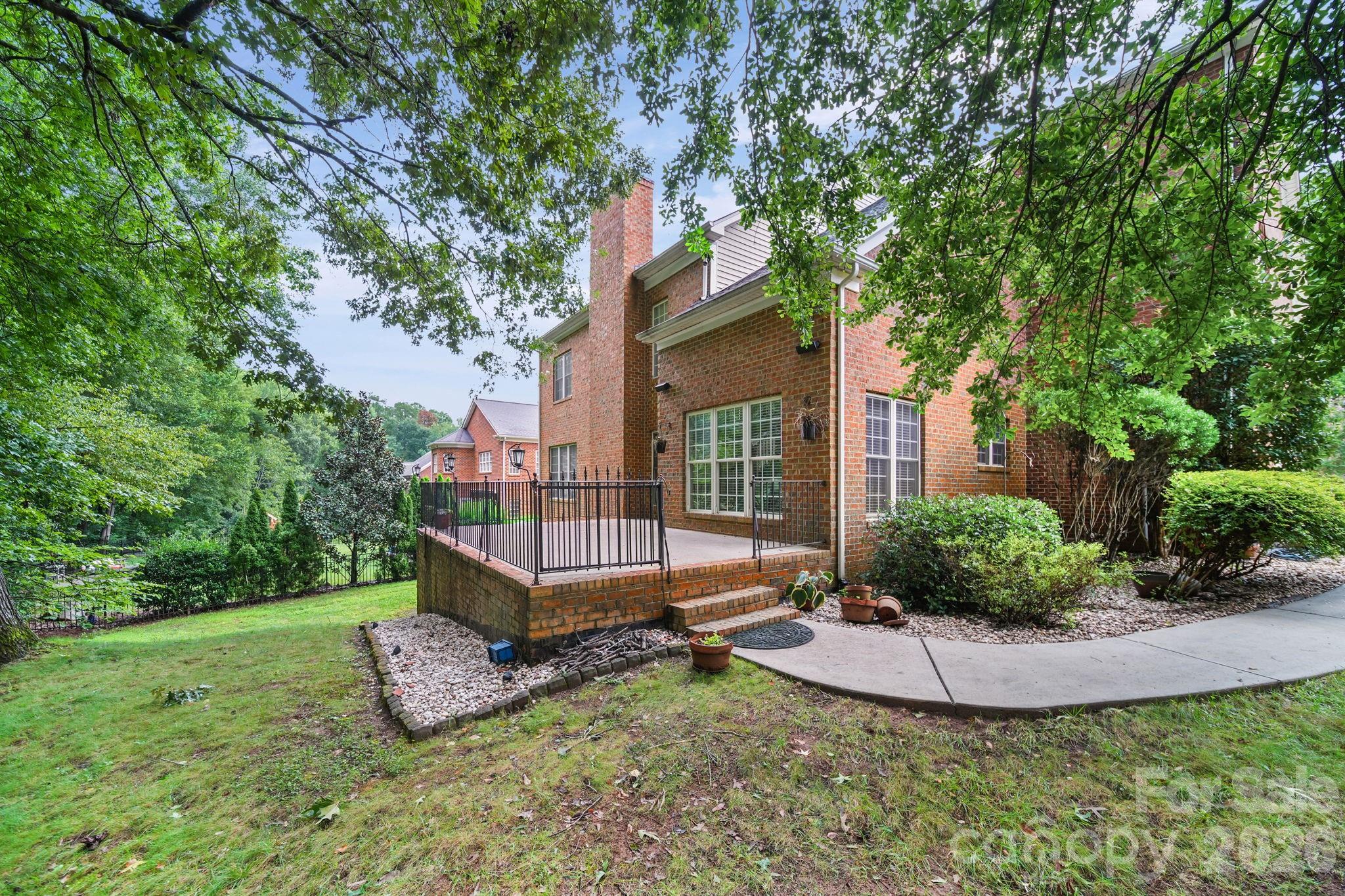 3489 Fieldstone Drive Property Photo 35