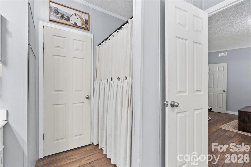 122 Fallswood Court Property Photo 21