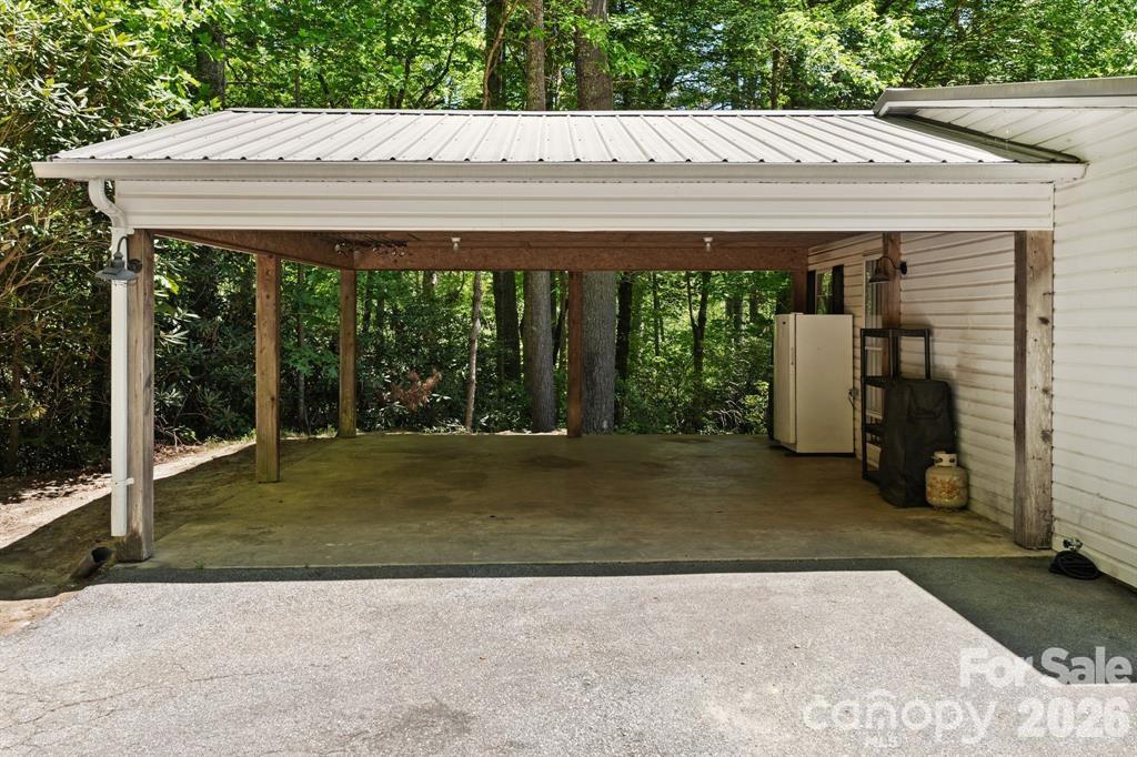 122 Fallswood Court Property Photo 33