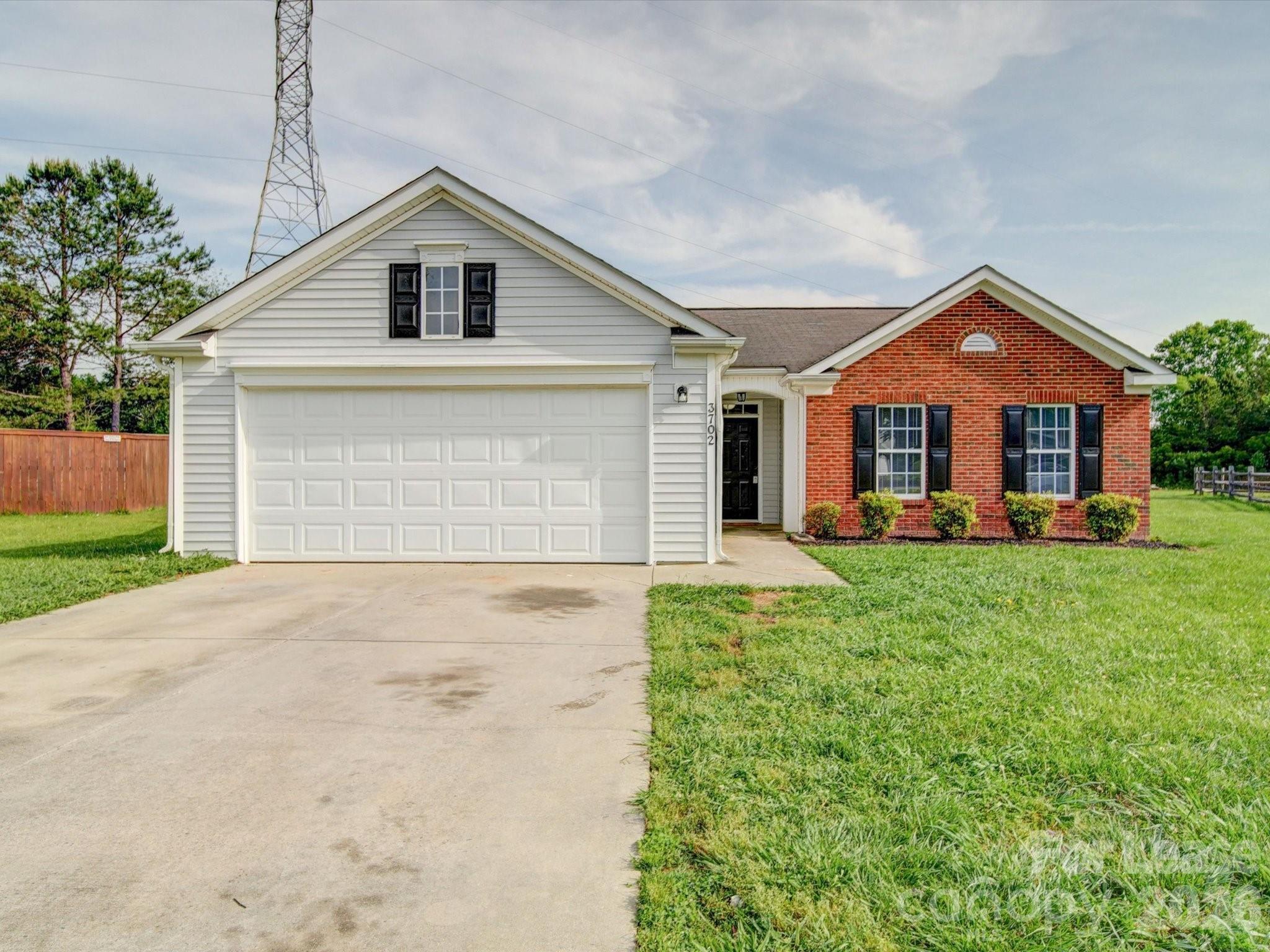 3702 Cardinal Bluff Lane Property Photo 1