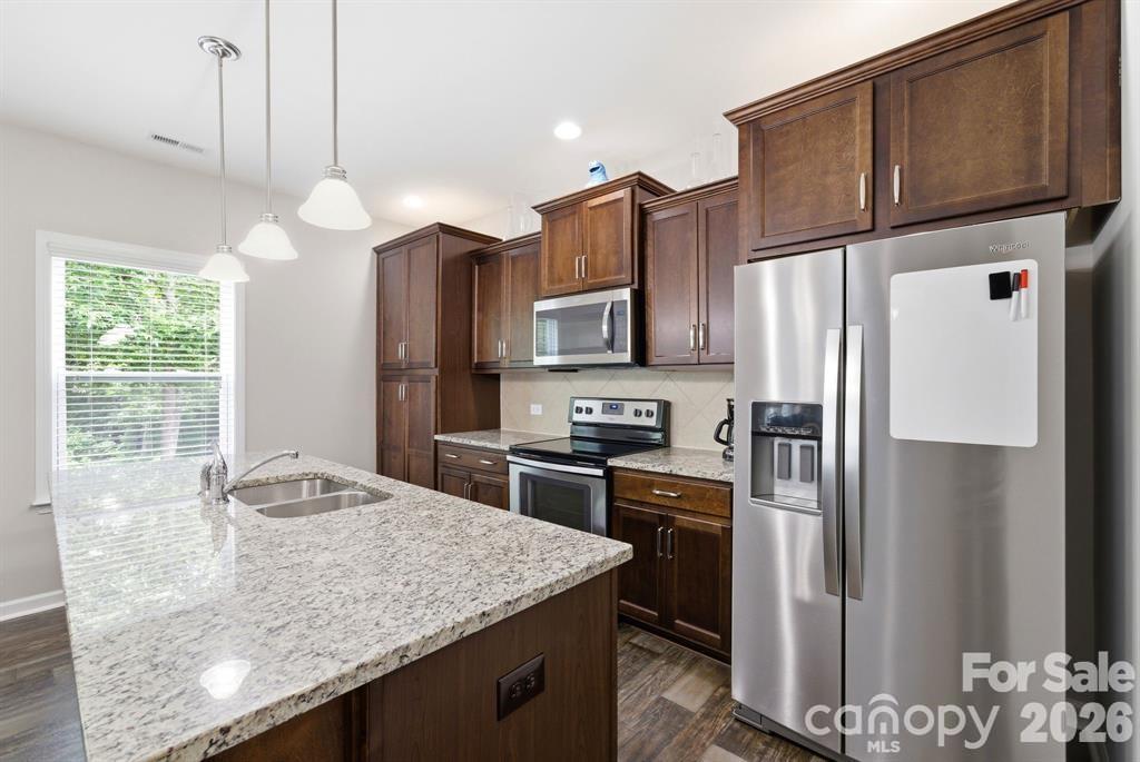 2628 Courtland Drive Property Photo 4