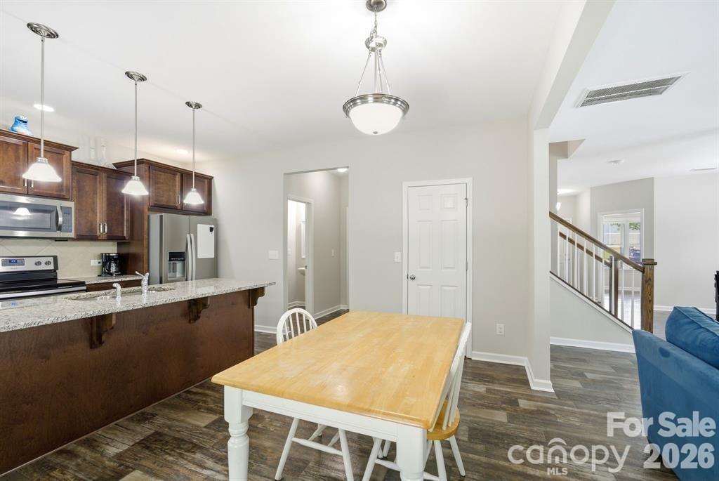 2628 Courtland Drive Property Photo 5