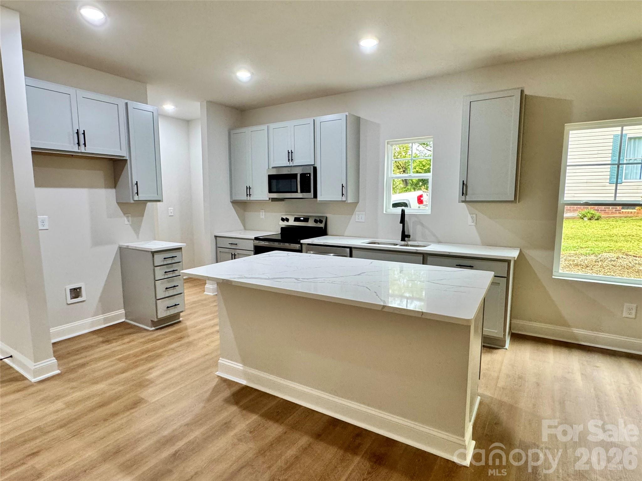 271 Melrose Drive Property Photo 6