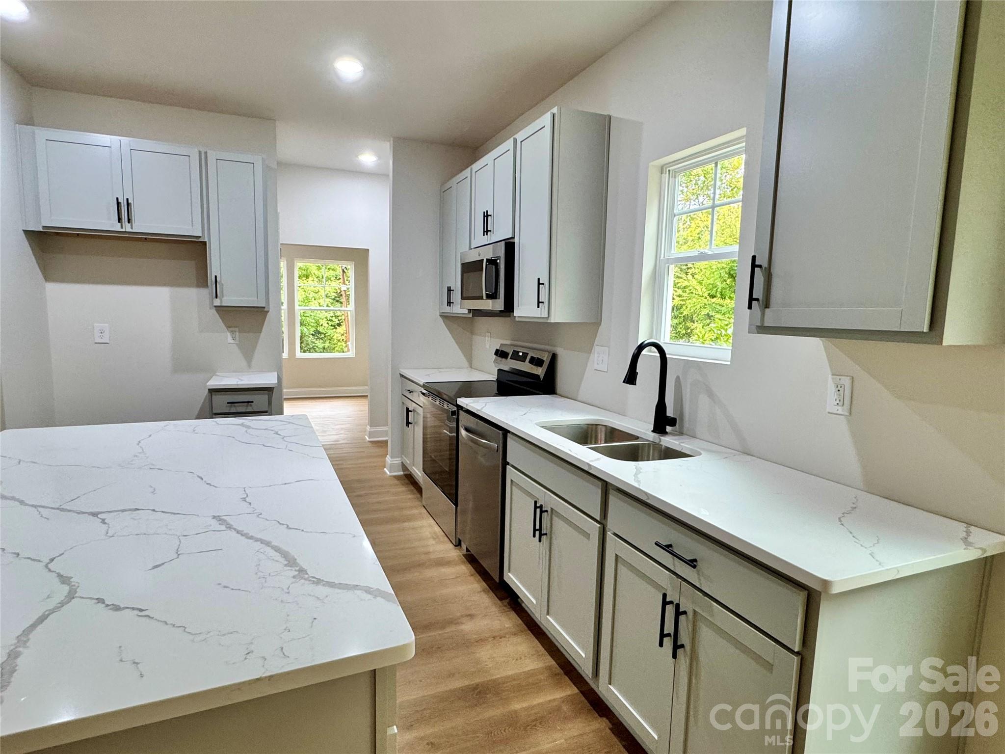 271 Melrose Drive Property Photo 8