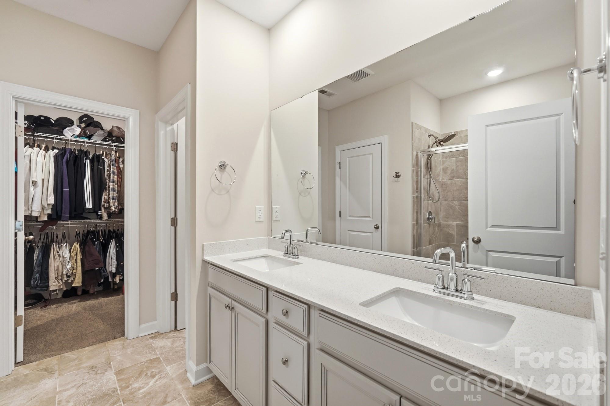 9423 Festival Way Property Photo 13