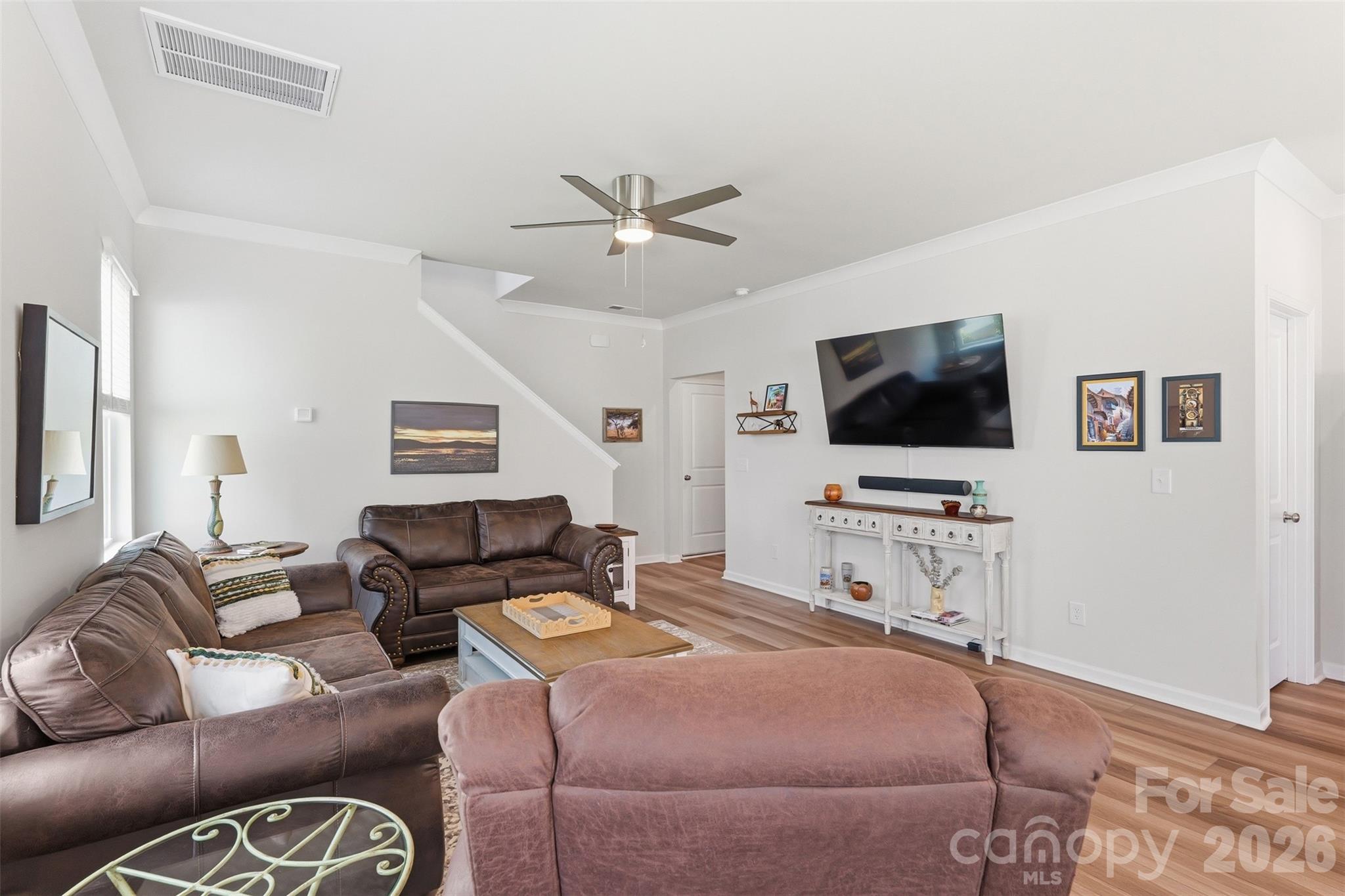5930 Mantle Way Property Photo 10