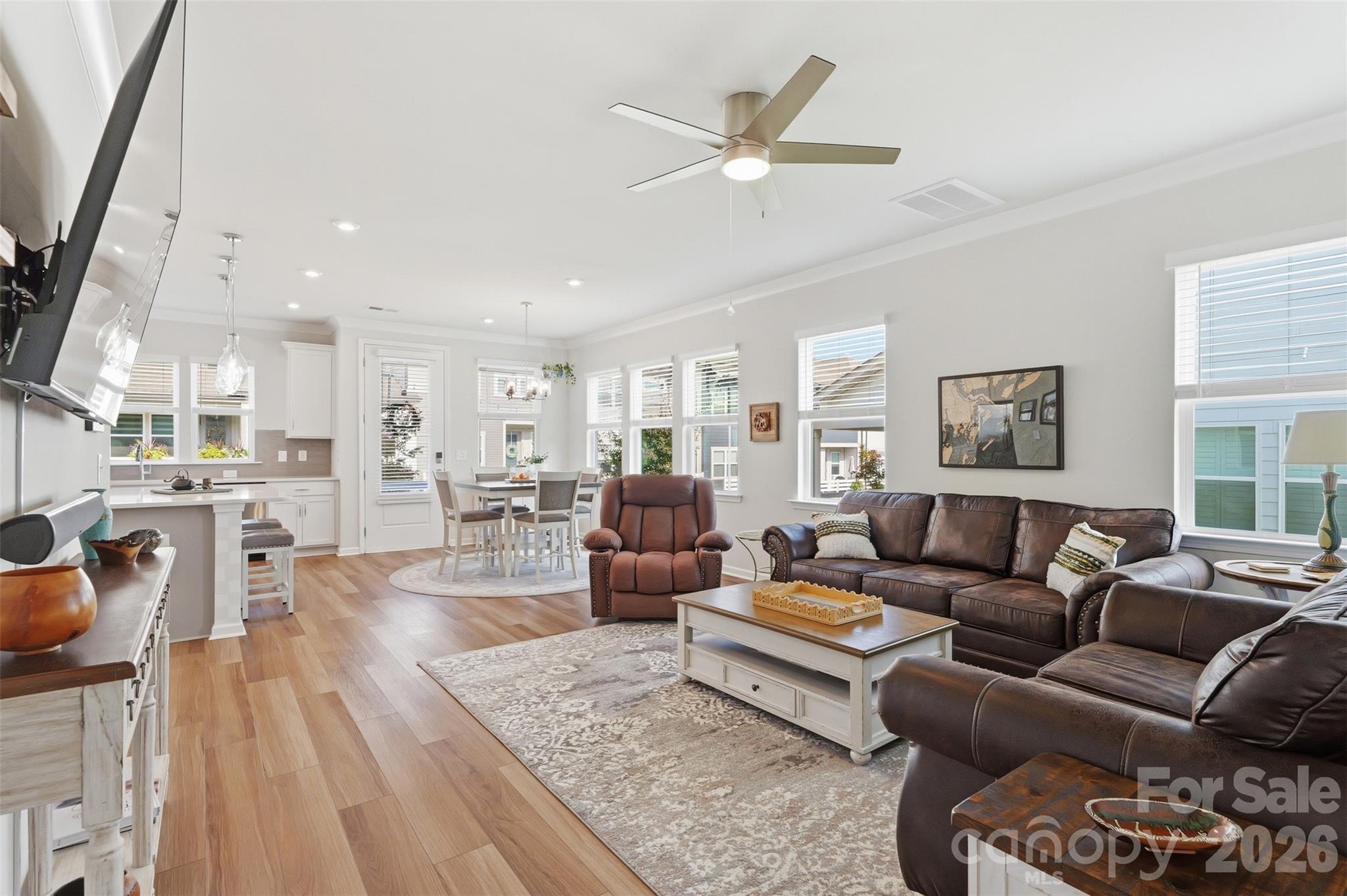 5930 Mantle Way Property Photo 11