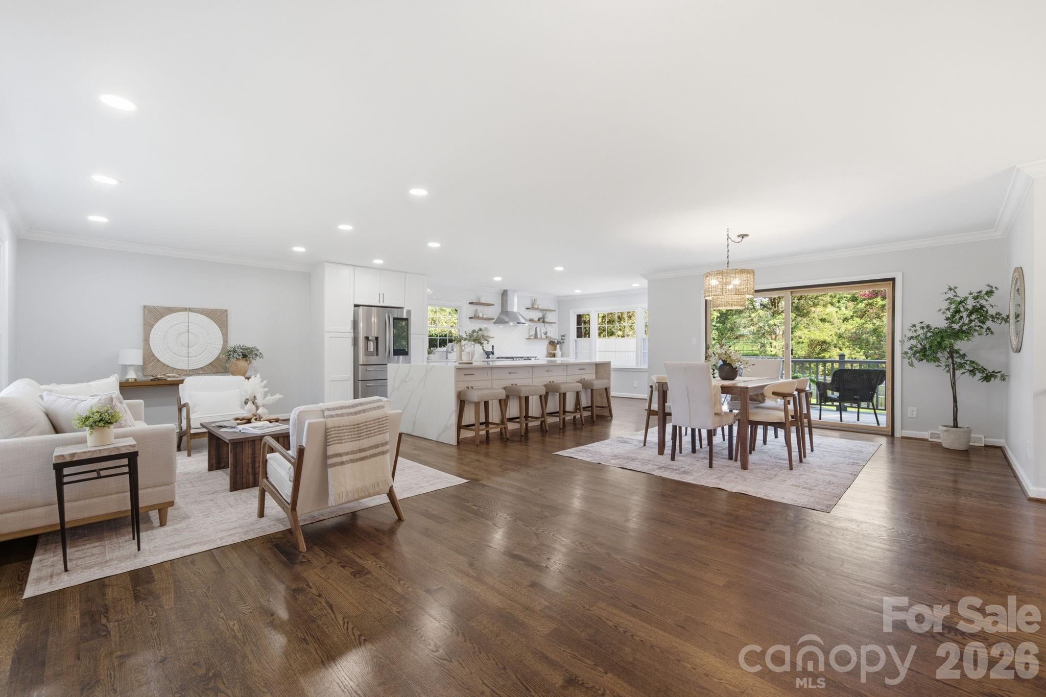 8323 Cliffside Drive Property Photo 11