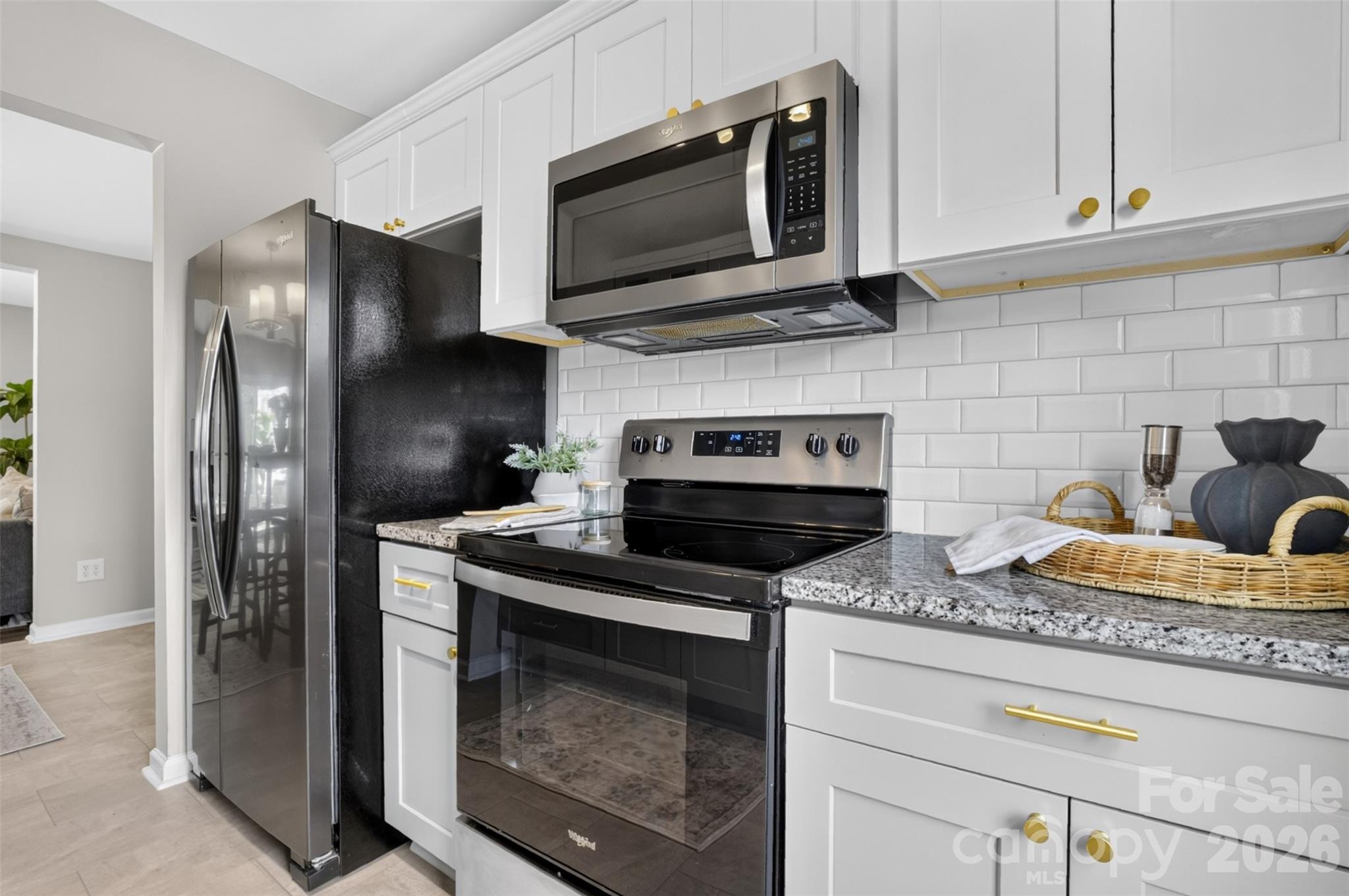 8093 Regent Park Lane Property Photo 7