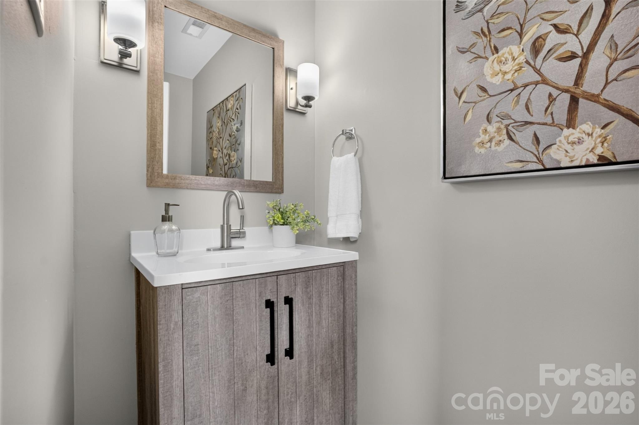 8093 Regent Park Lane Property Photo 14