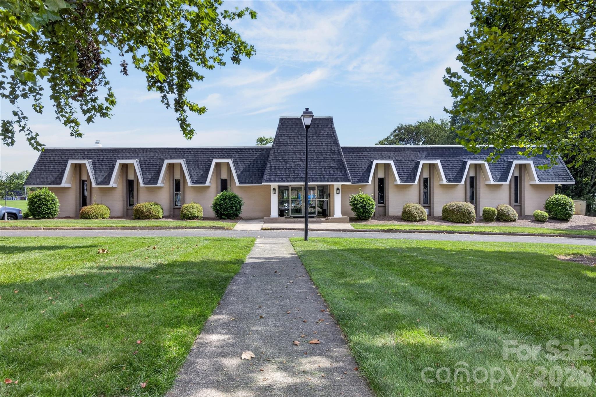 8093 Regent Park Lane Property Photo 41