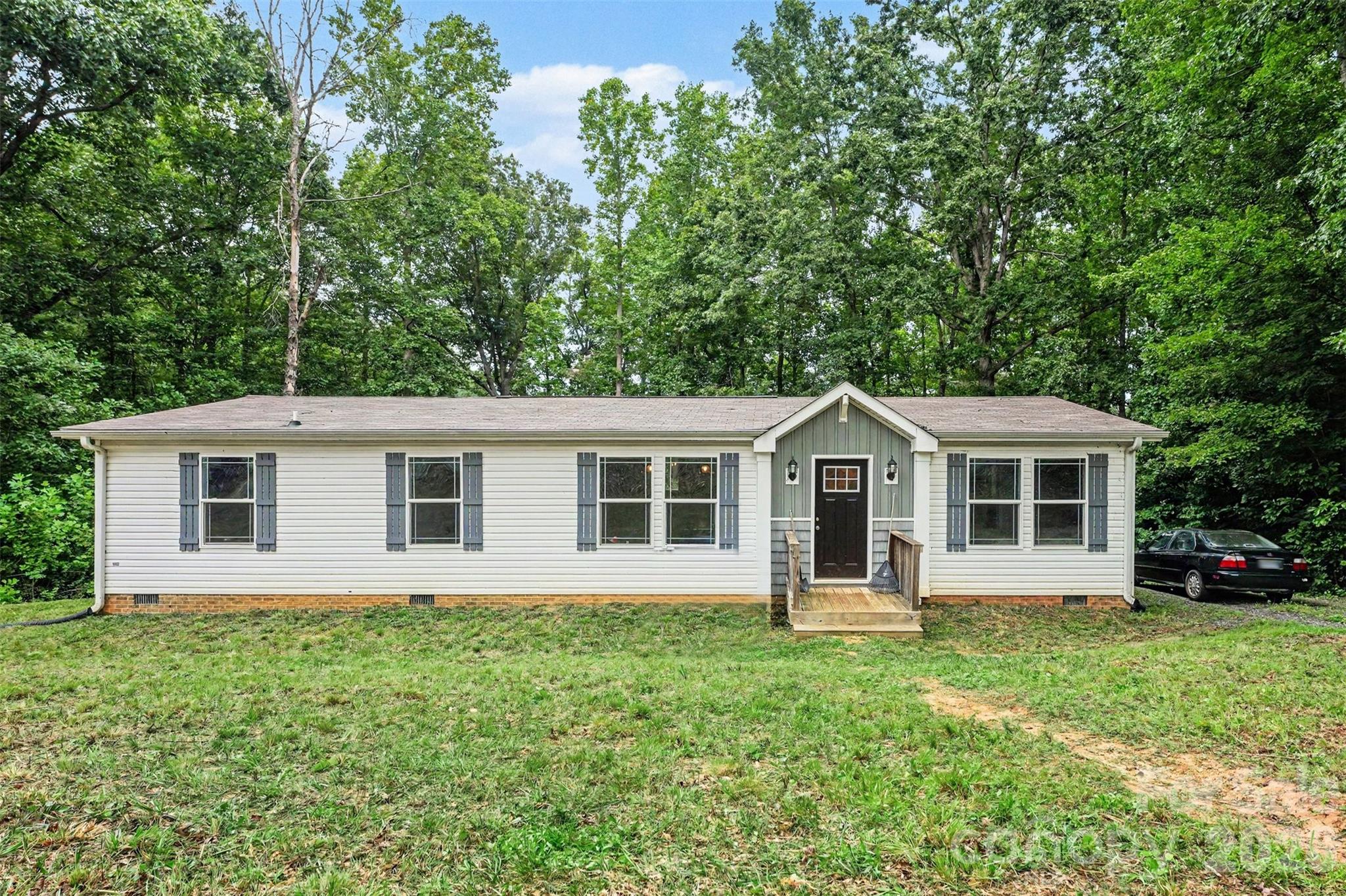 2998 Wilderness Trace Property Photo 1