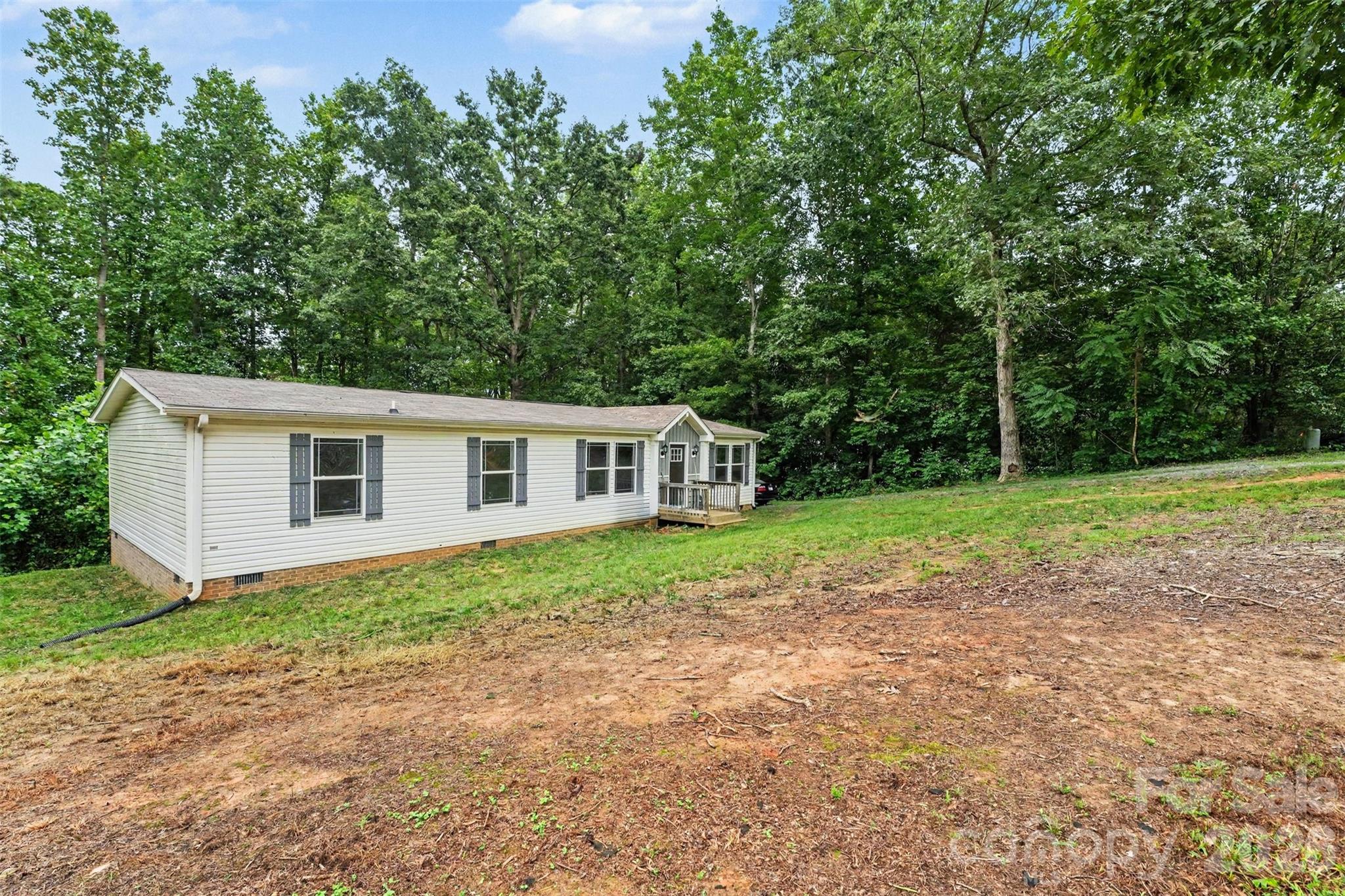 2998 Wilderness Trace Property Photo 3
