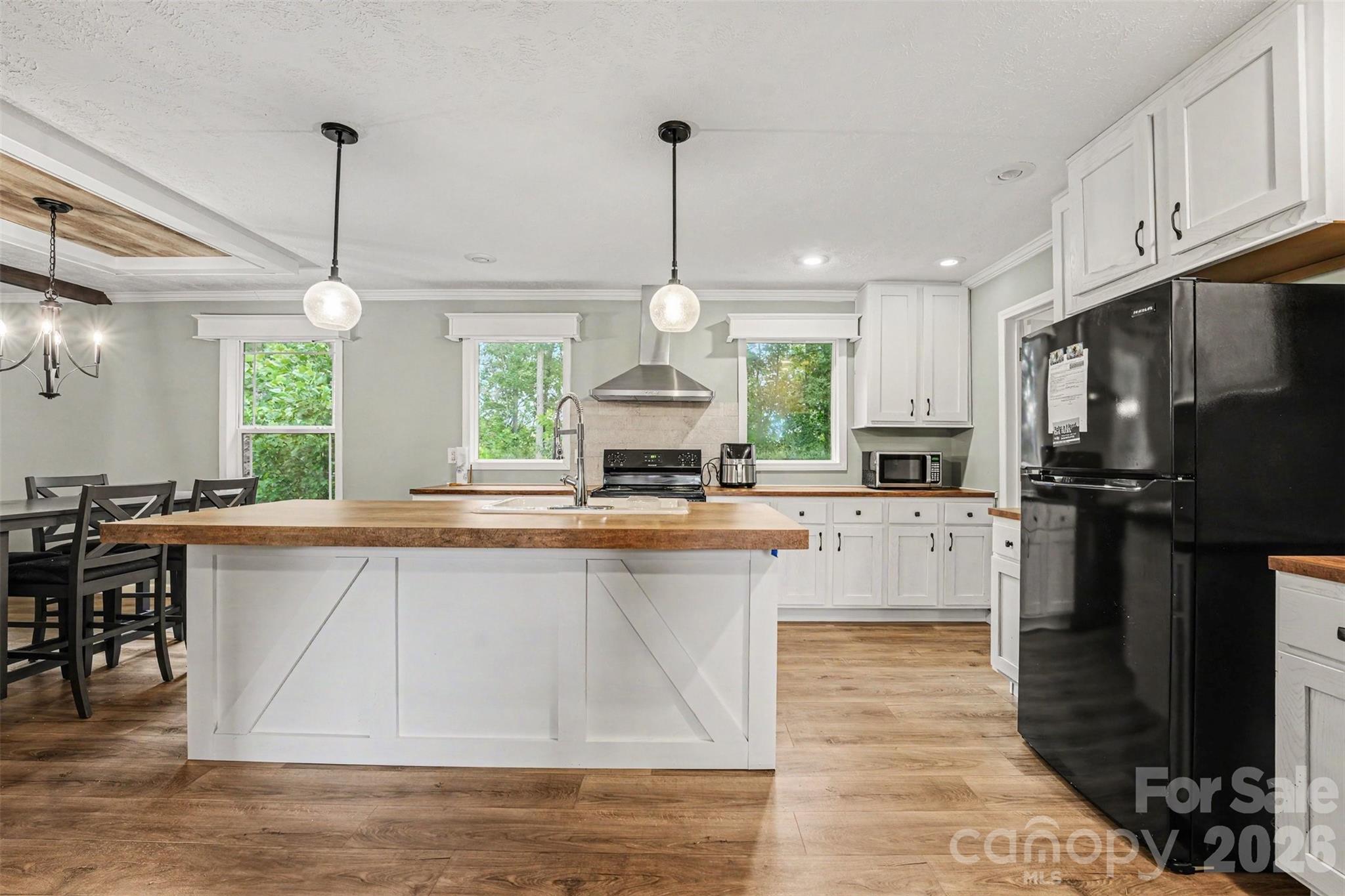 2998 Wilderness Trace Property Photo 7