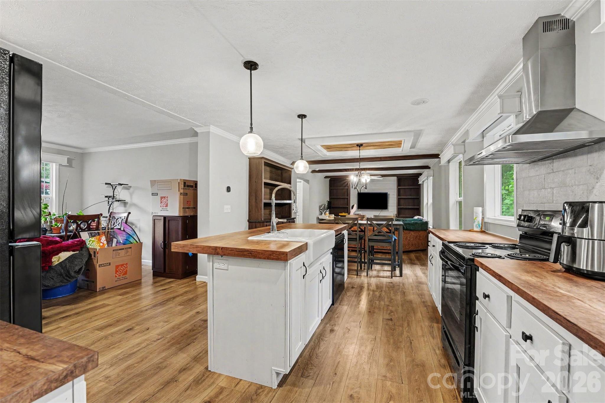 2998 Wilderness Trace Property Photo 8