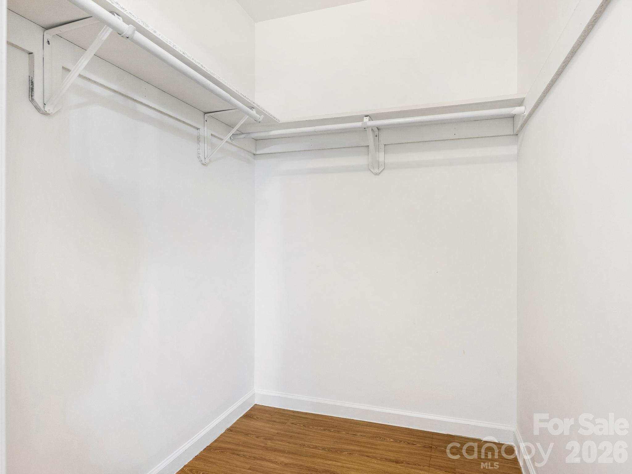 118 Leonard Street 25 Property Photo 14