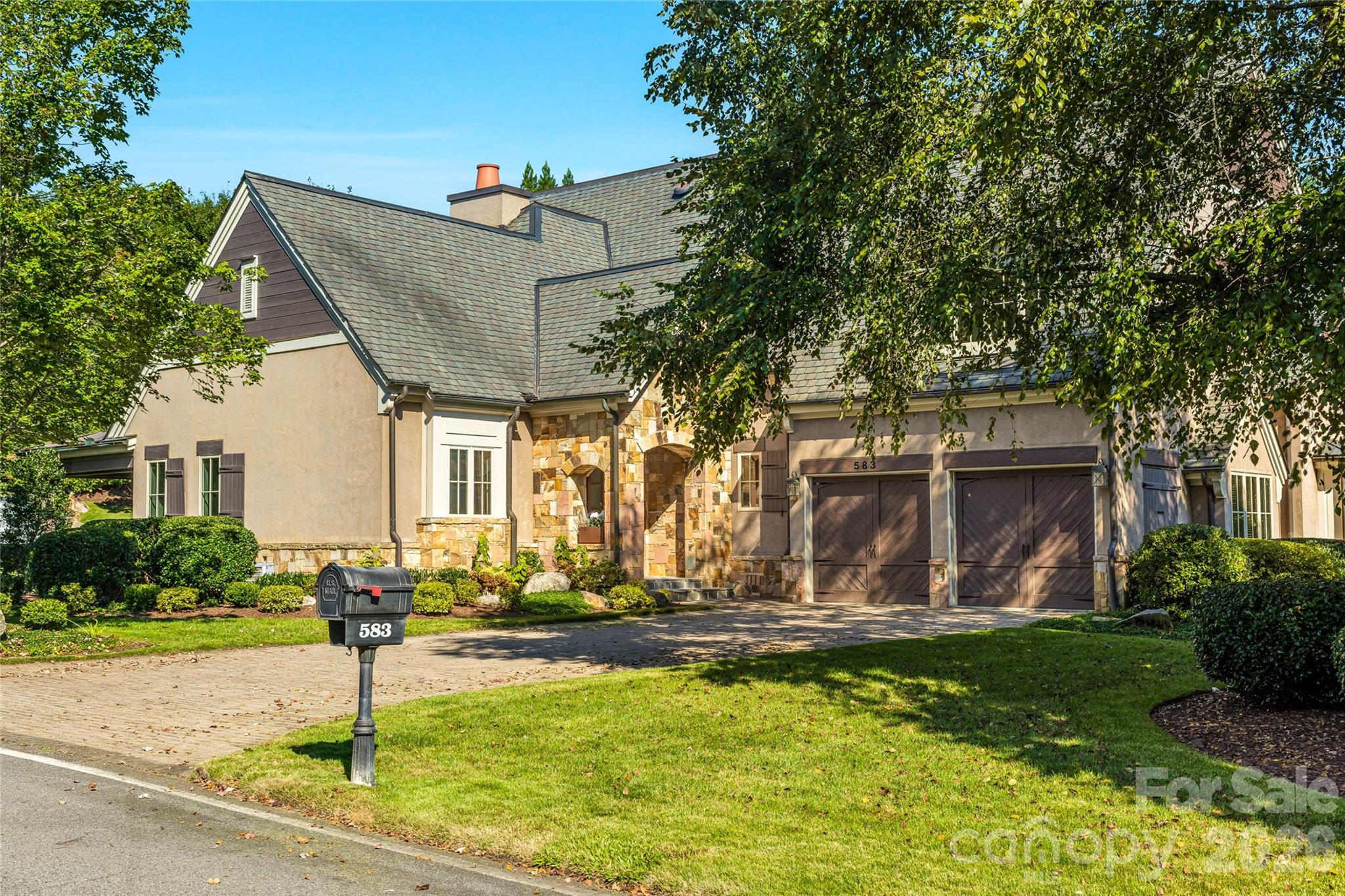583 Walnut Valley Parkway Property Photo 1
