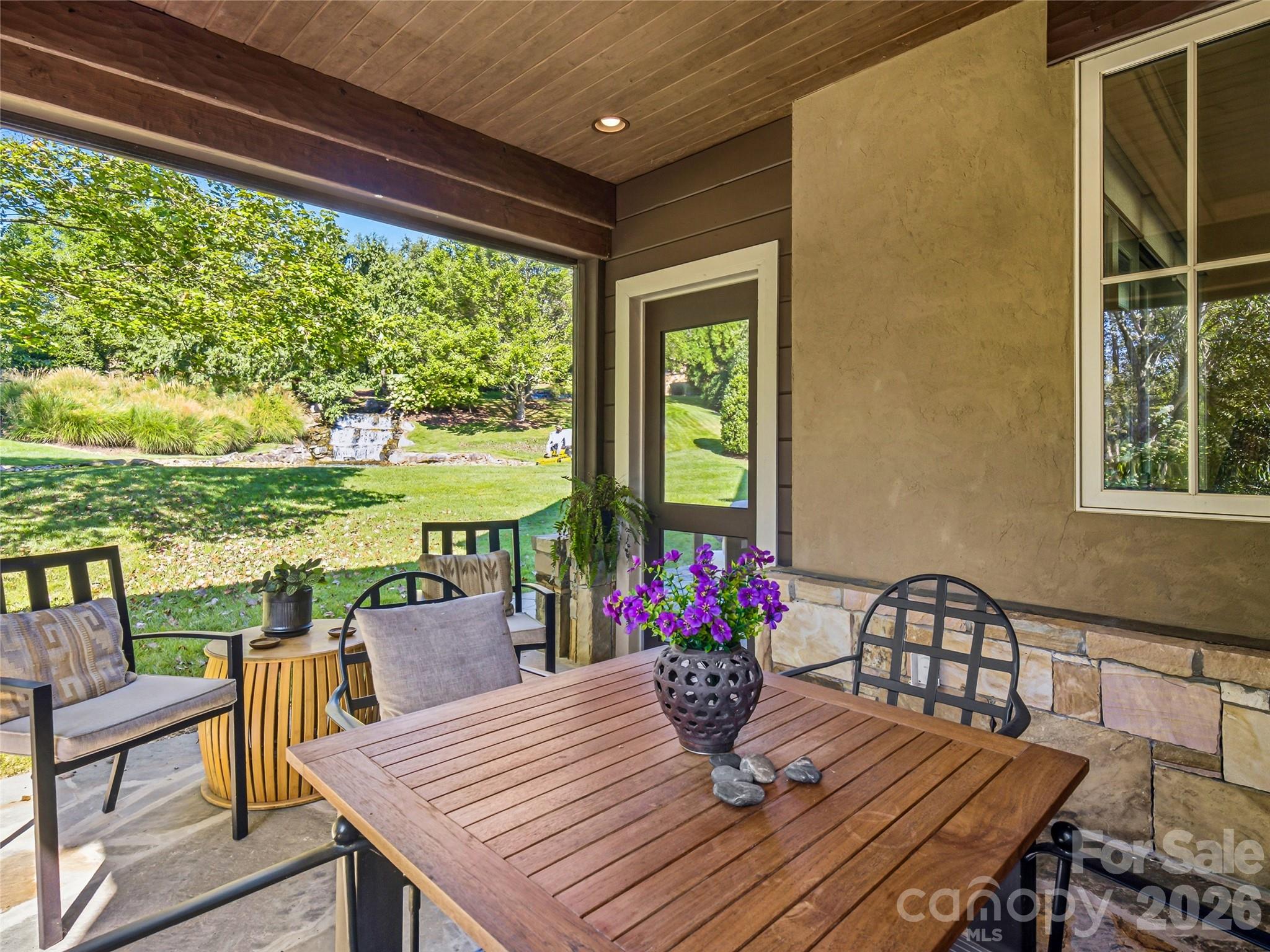 583 Walnut Valley Parkway Property Photo 28