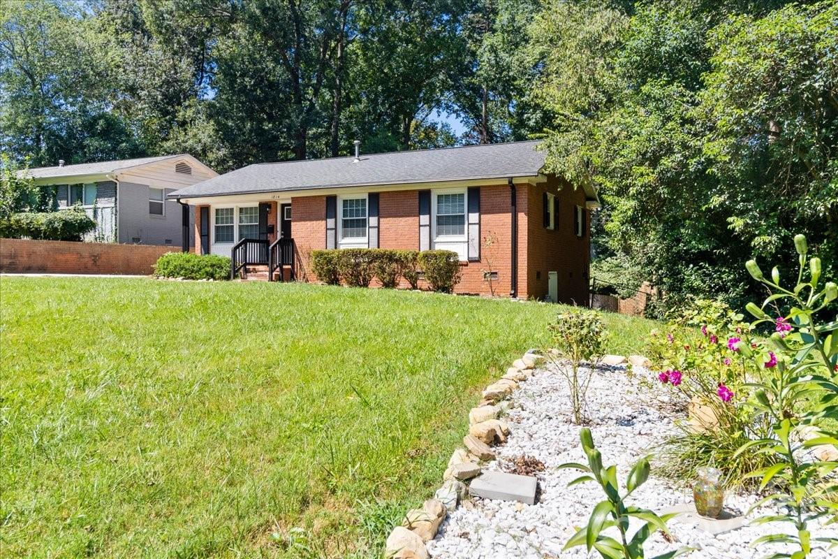1814 Windham Place Property Photo 2
