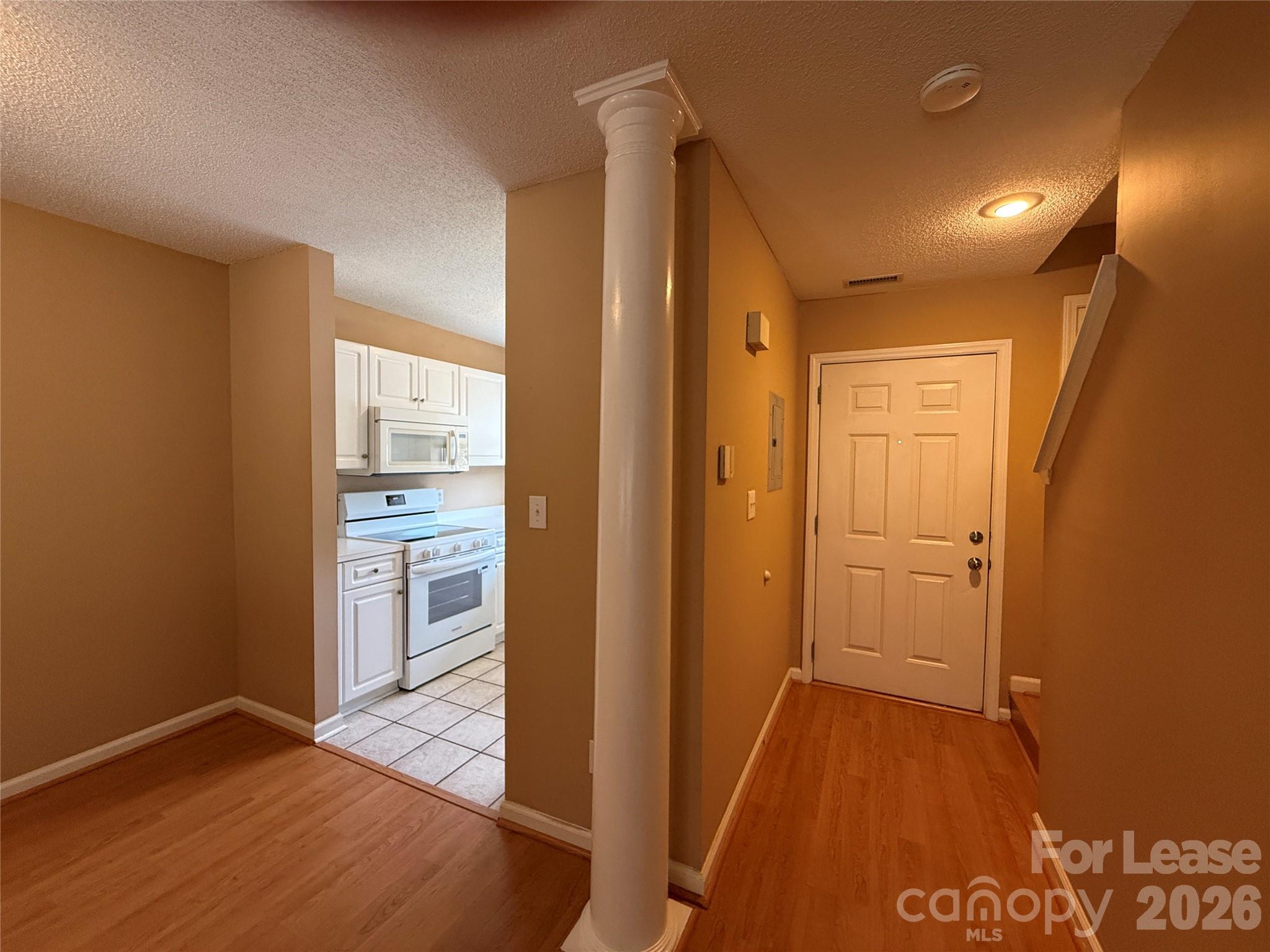 17428 Tuscany Lane Property Photo 3