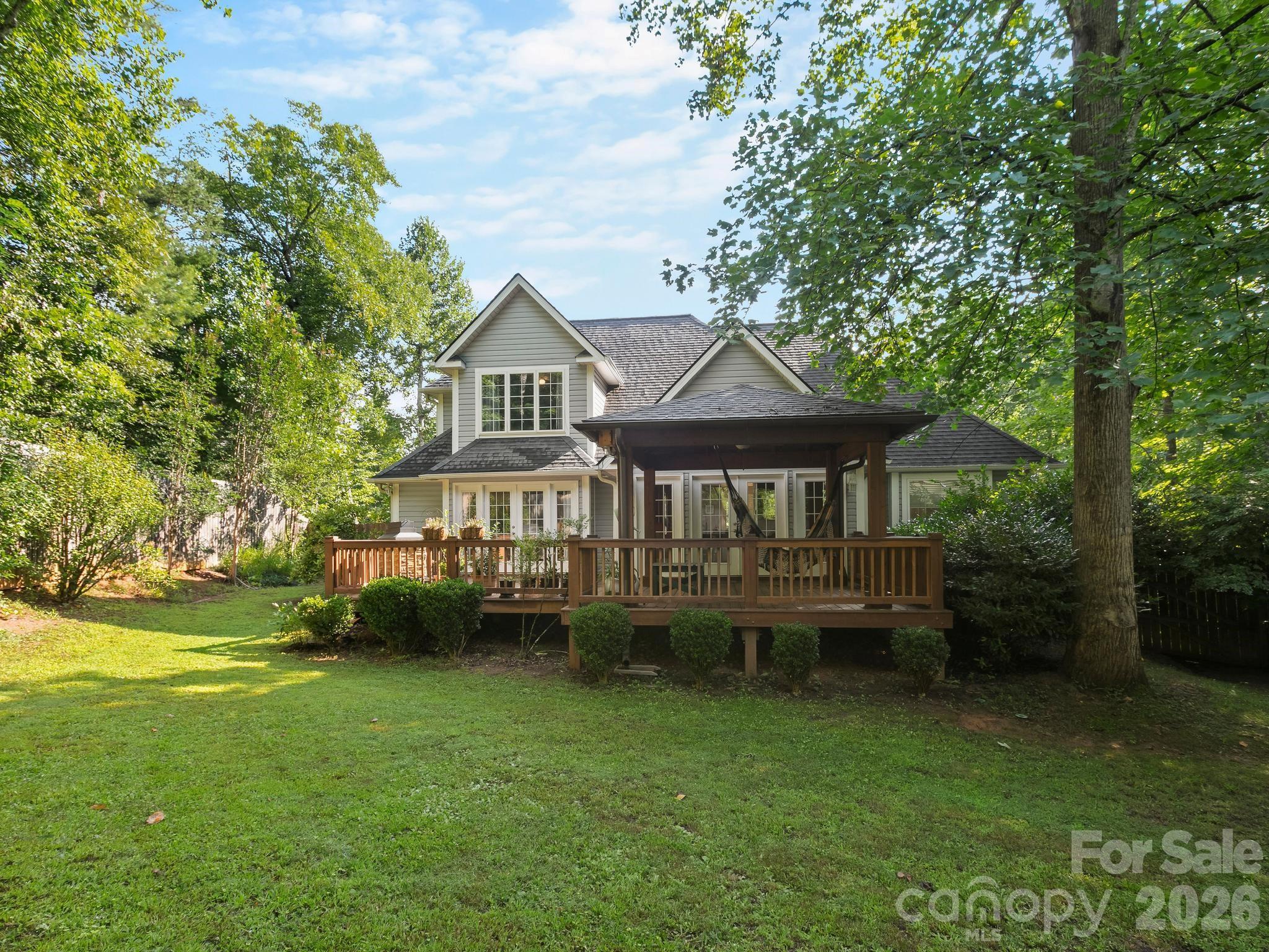 306 Golden Hawk Trail Property Photo 4