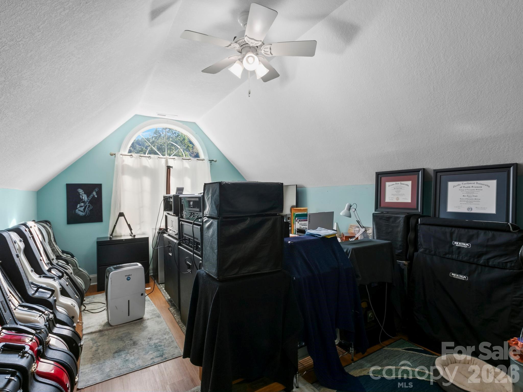 306 Golden Hawk Trail Property Photo 24