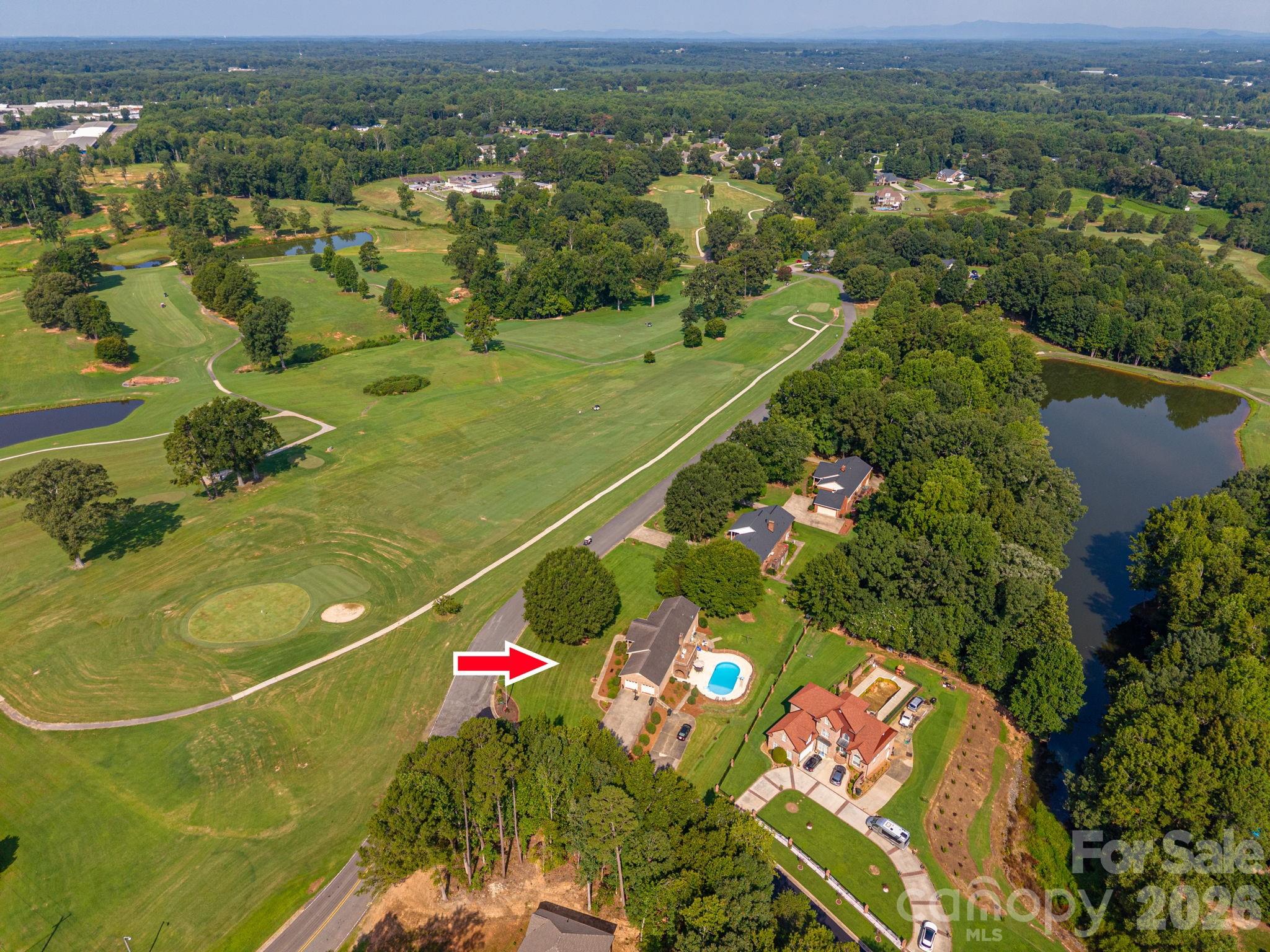 1000 Country Club Drive Property Photo 4