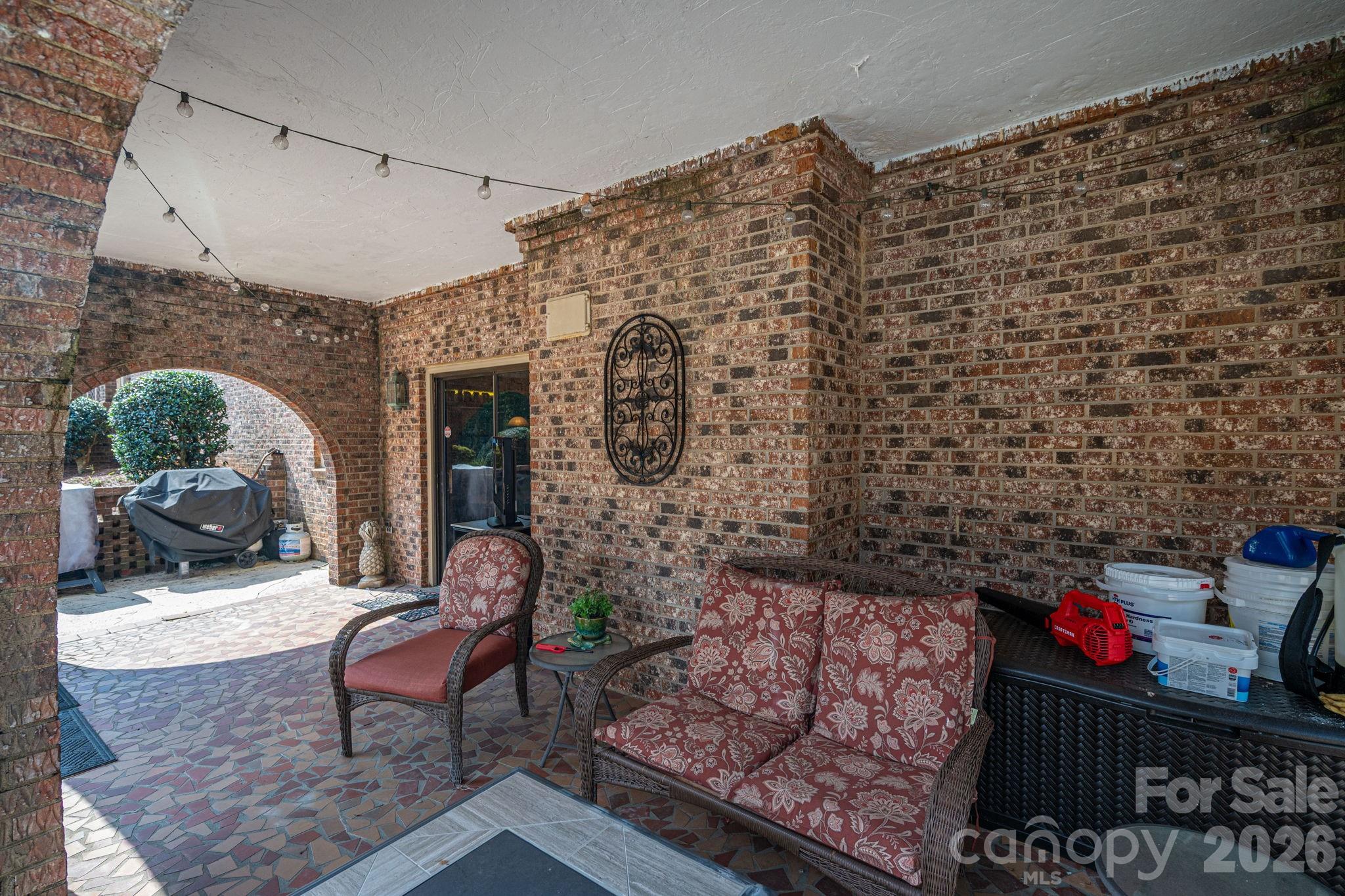 1000 Country Club Drive Property Photo 13