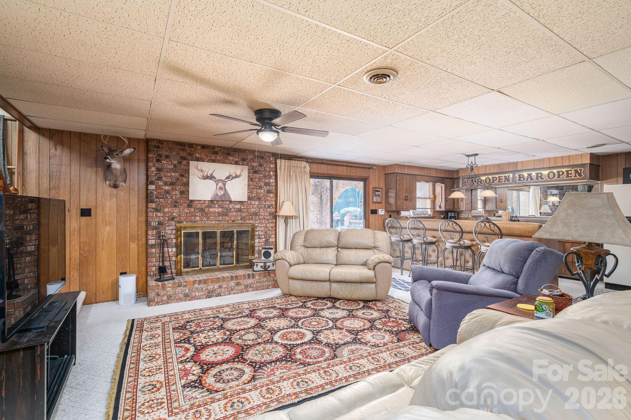 1000 Country Club Drive Property Photo 19