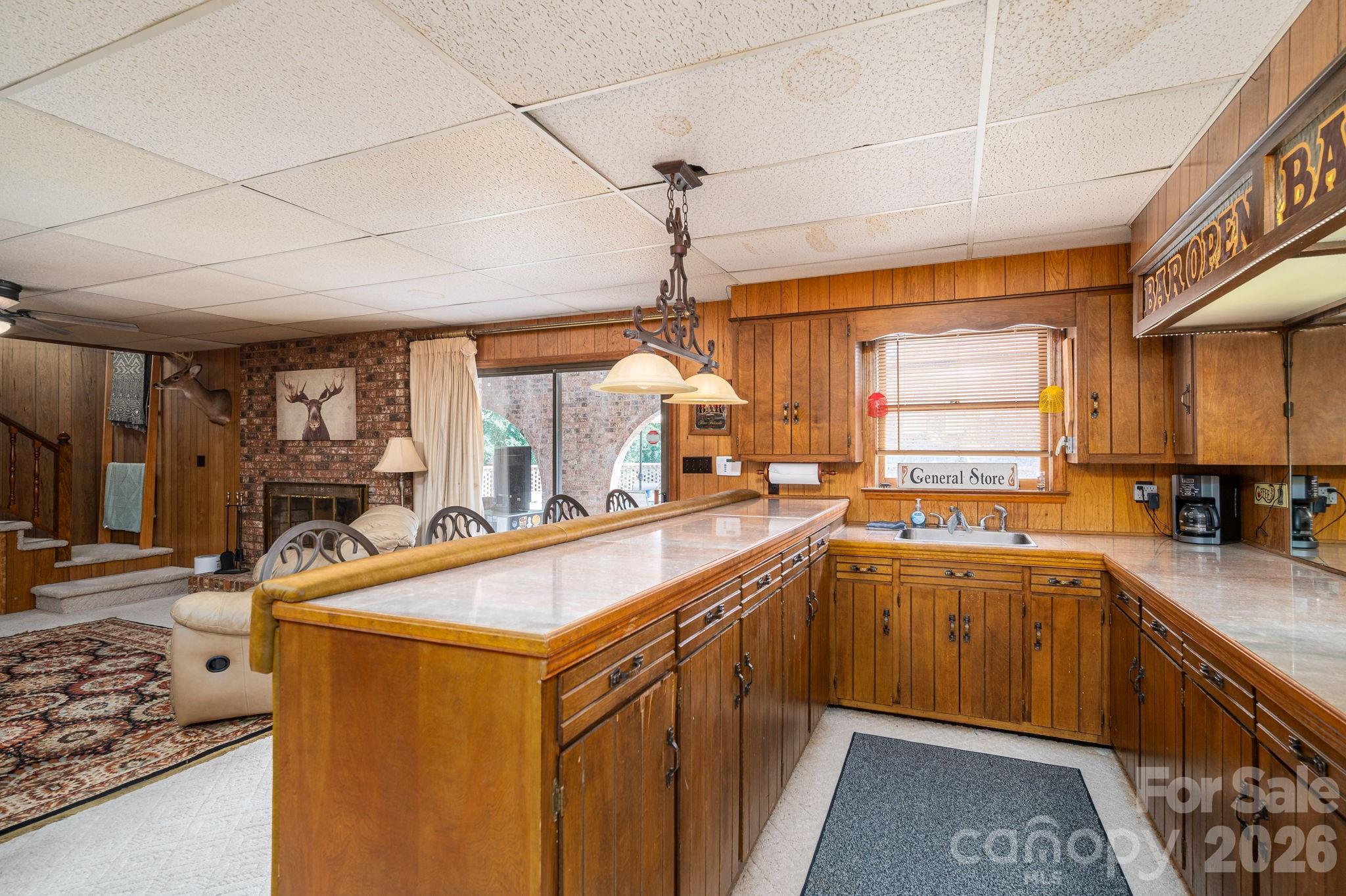 1000 Country Club Drive Property Photo 21