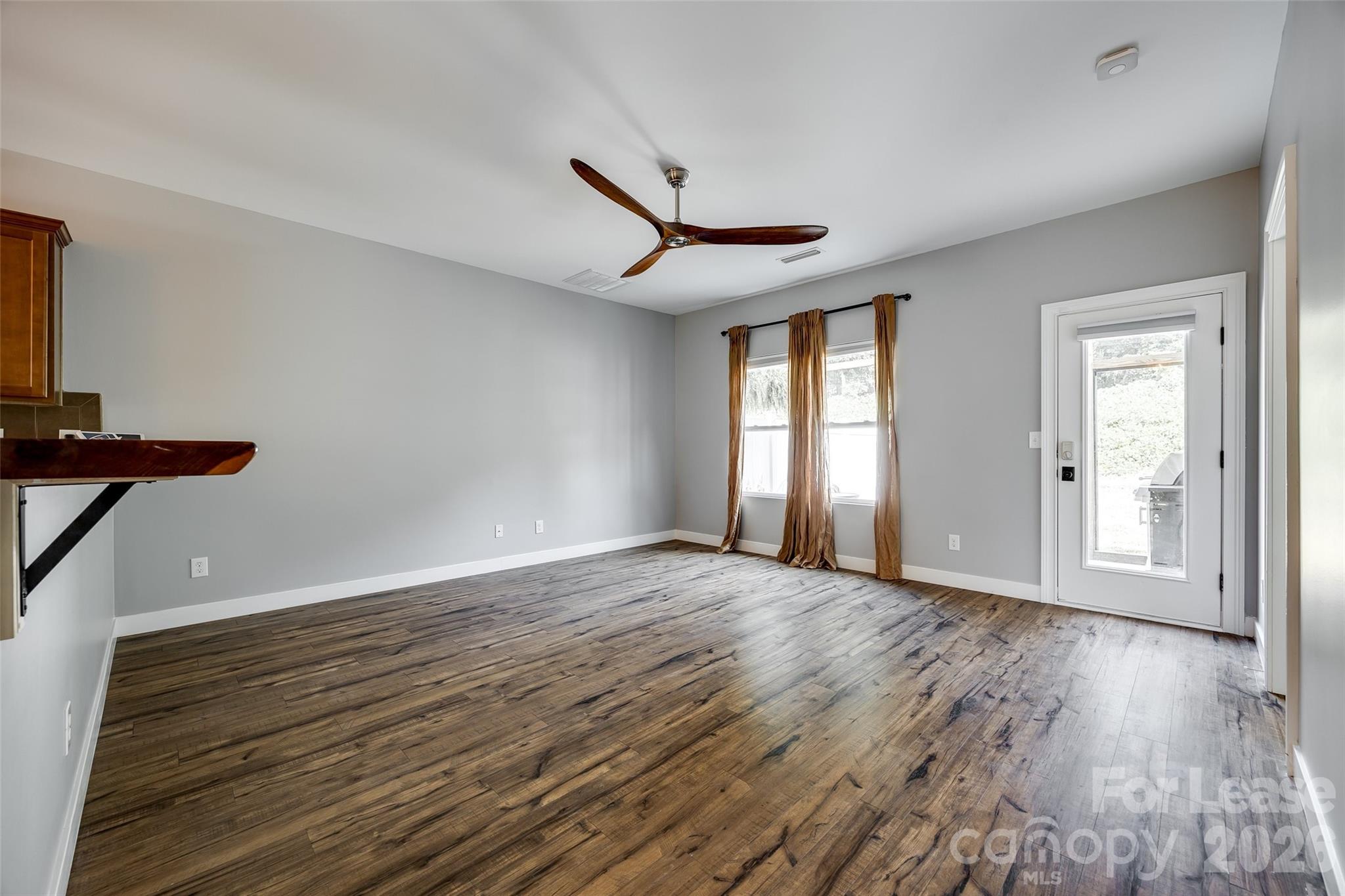 440 Battery Circle Property Photo 11