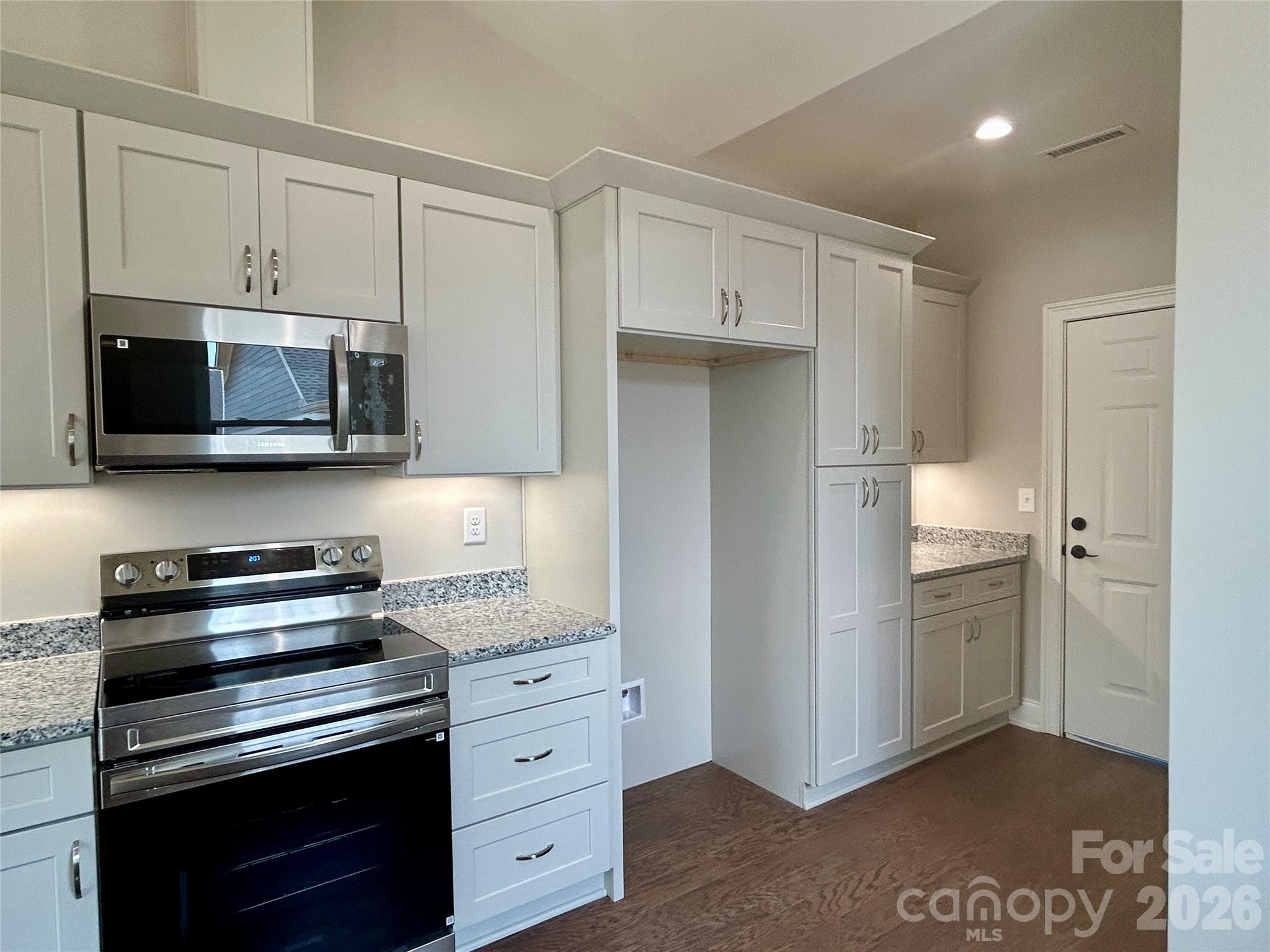 831-a Wynnshire Drive Property Photo 10